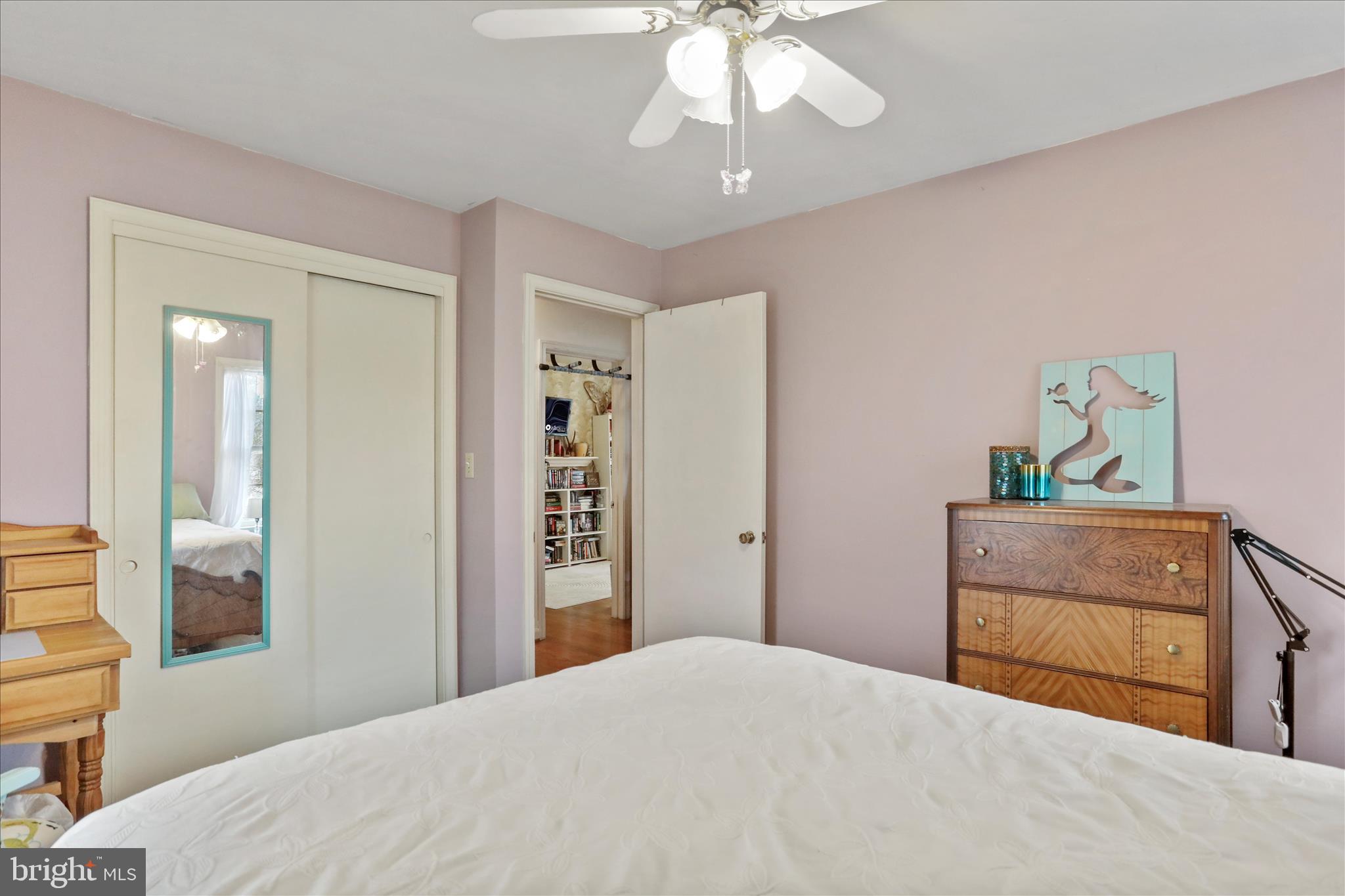 HOLIDAY ACRES - Residential