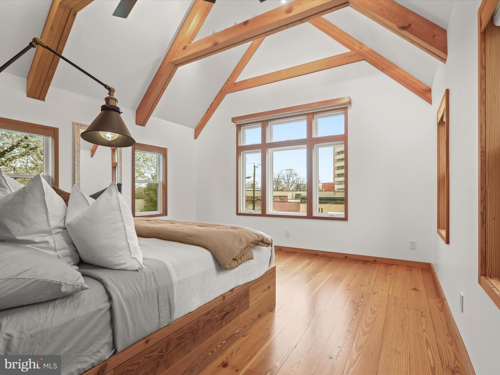 ROLAND PARK - Residential