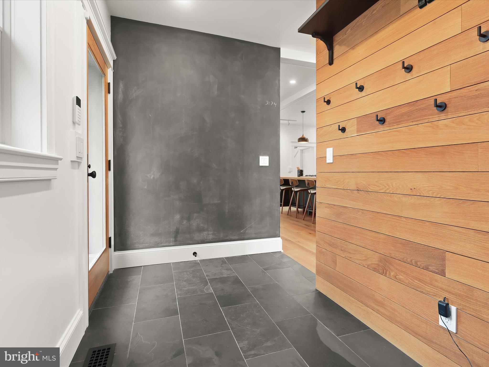 ROLAND PARK - Residential