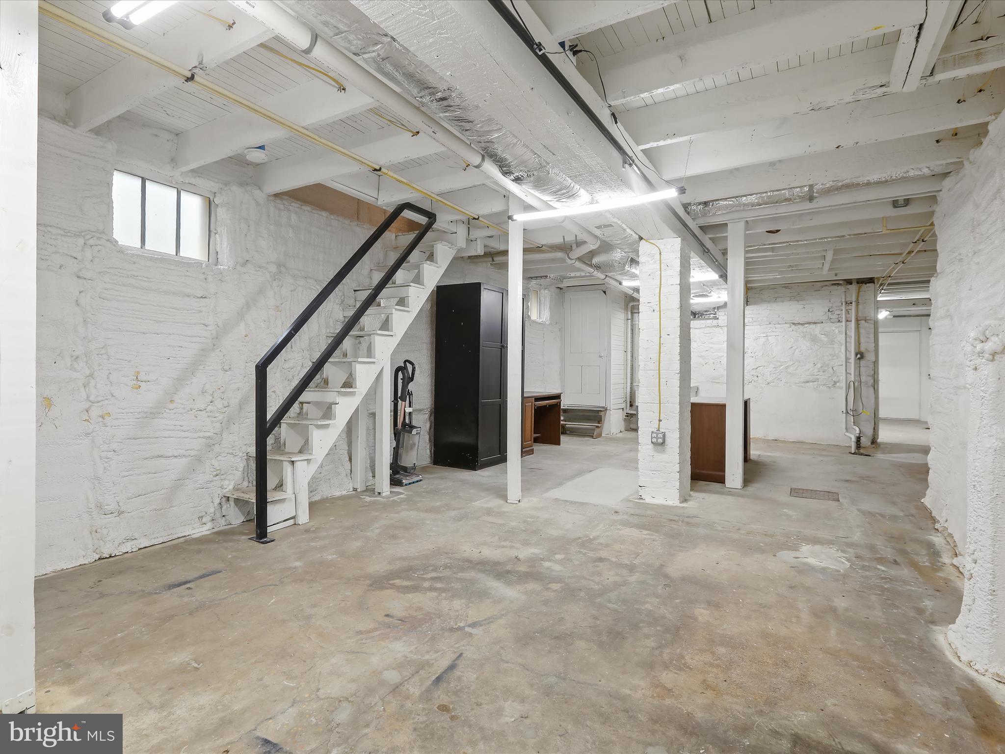 ROLAND PARK - Residential