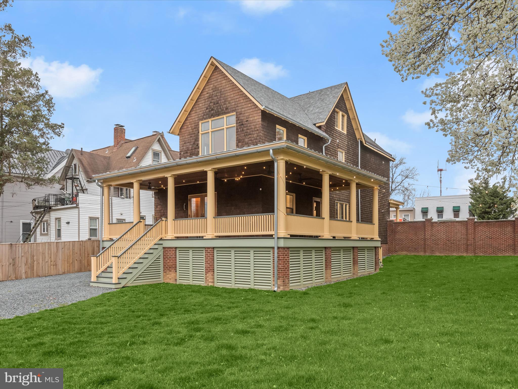 ROLAND PARK - Residential