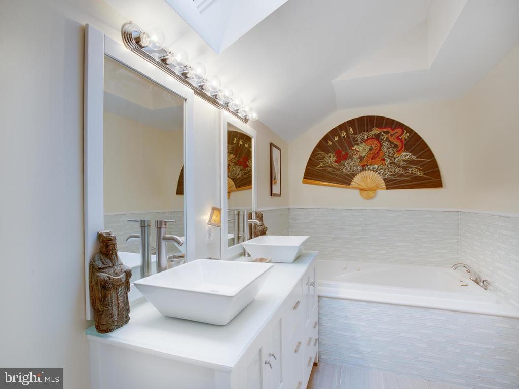 NORTH CHESAPEAKE BEACH - Residential Lease