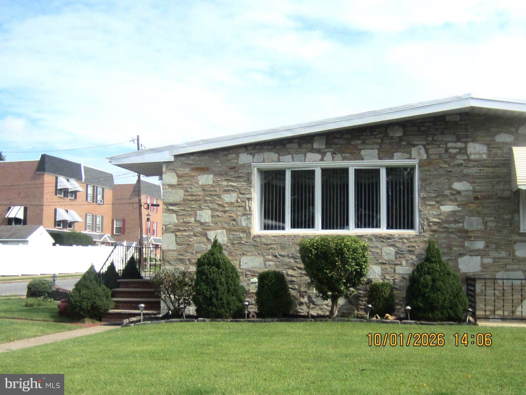 Photo of 147 Dimarco Drive, PHILADELPHIA, PA 19154 (MLS # PAPH2676634)