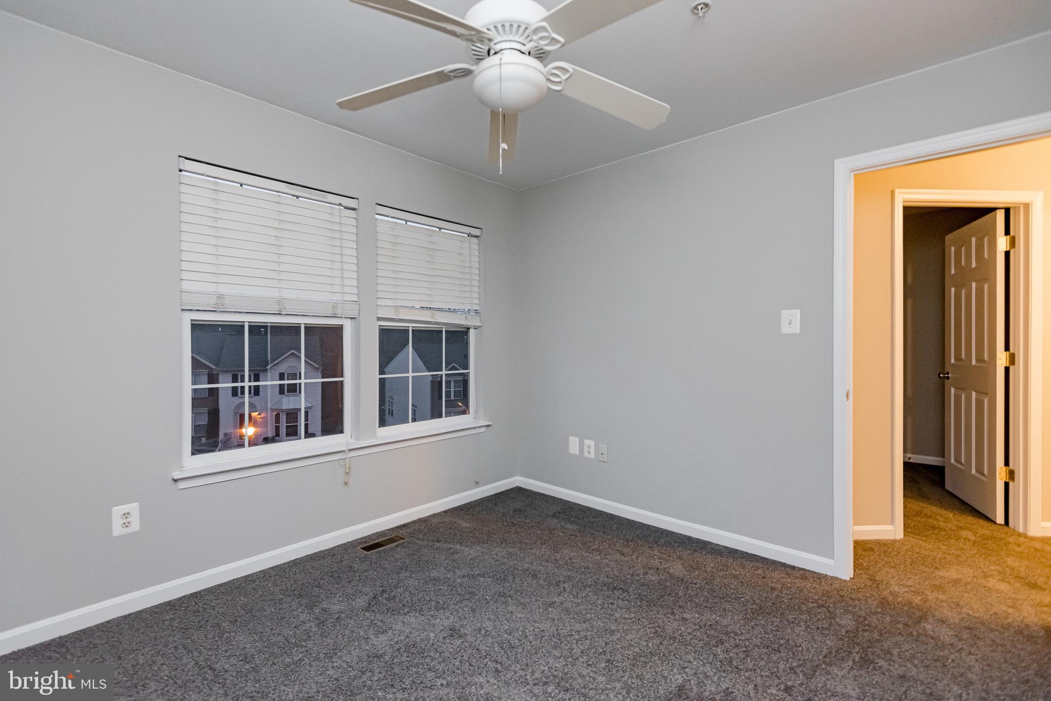 PINEY ORCHARD - Residential