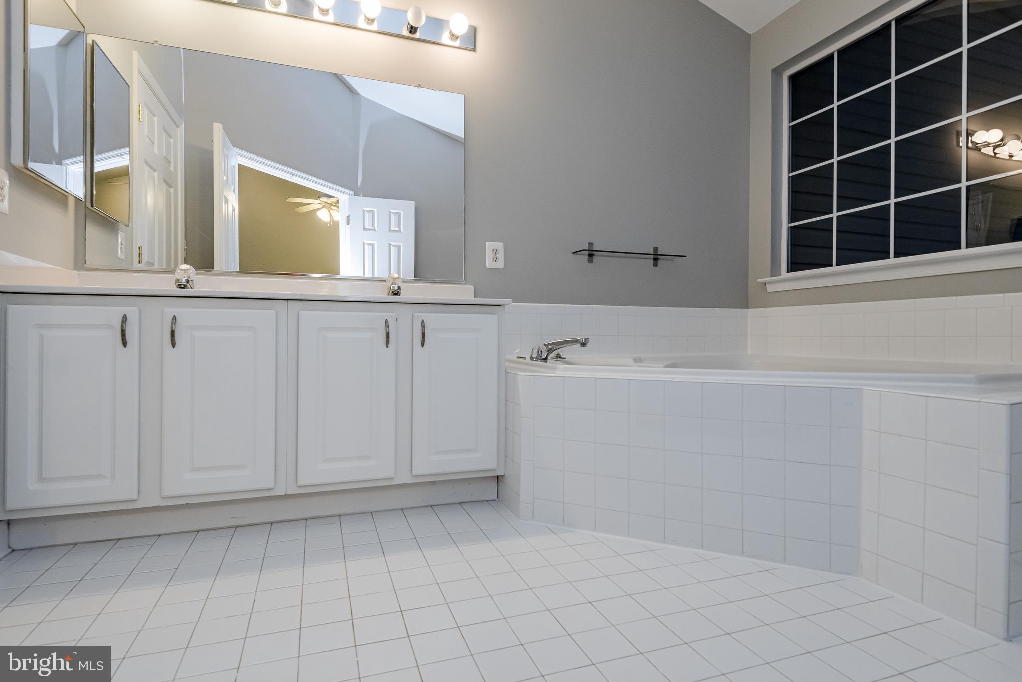 PINEY ORCHARD - Residential