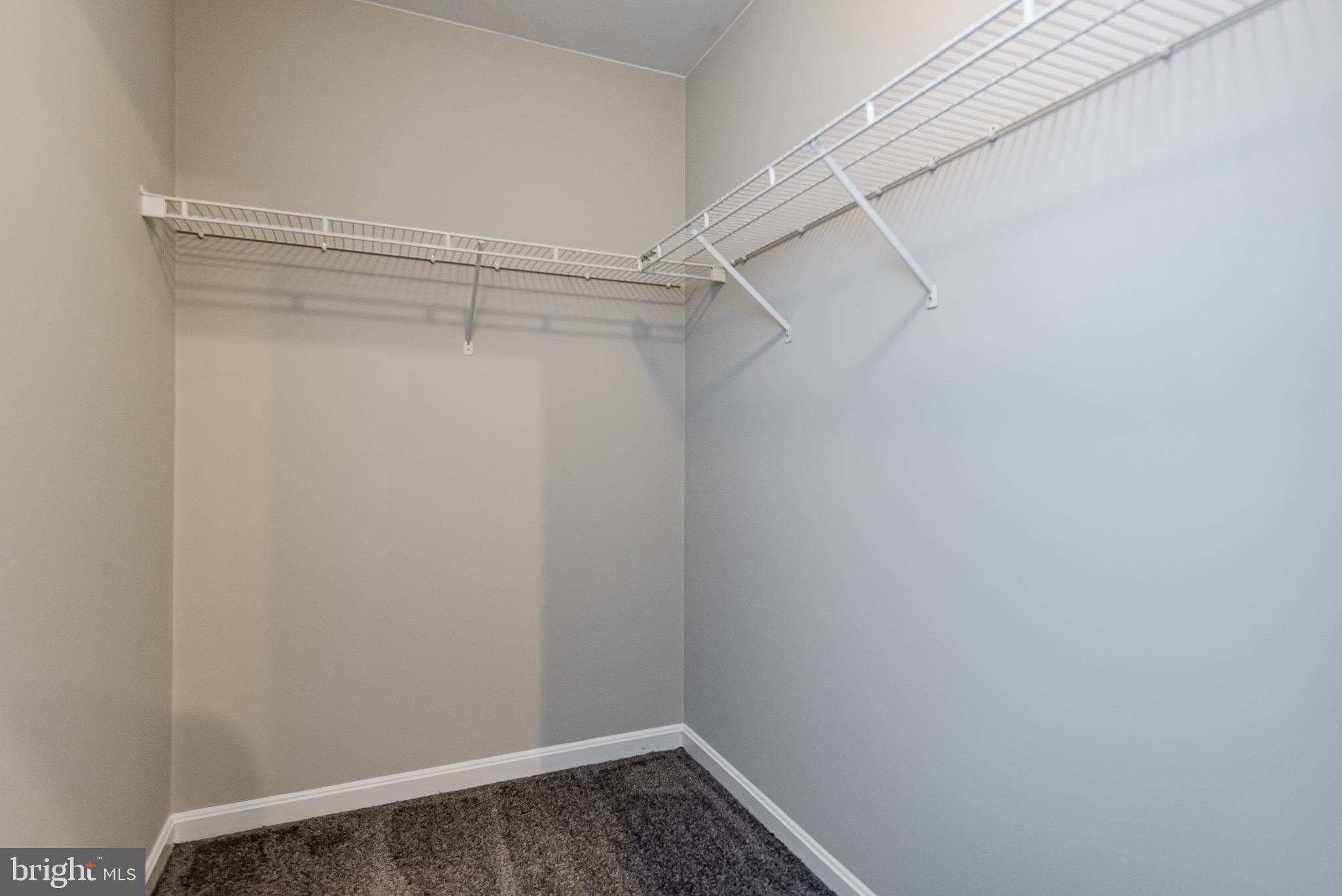 PINEY ORCHARD - Residential