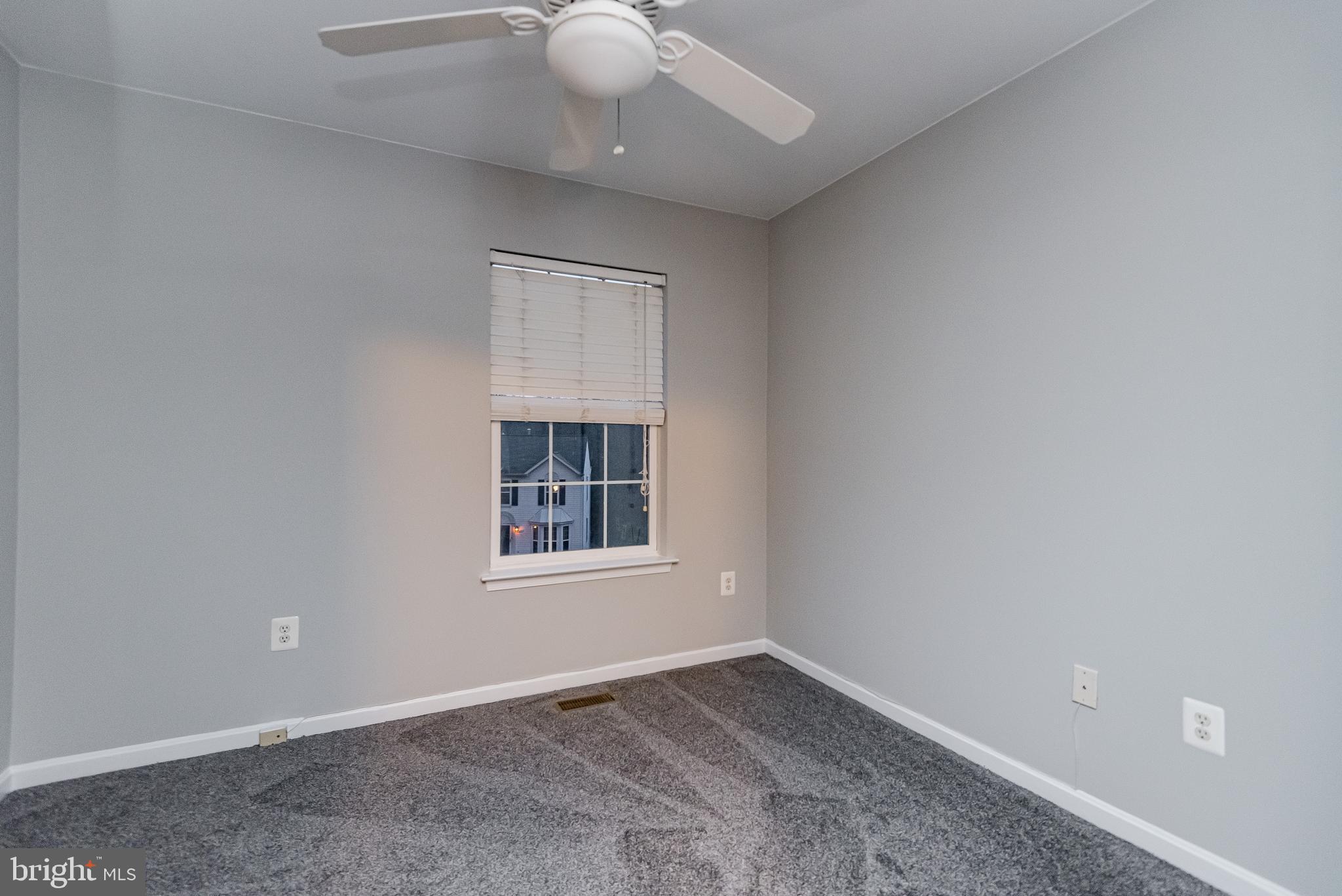 PINEY ORCHARD - Residential