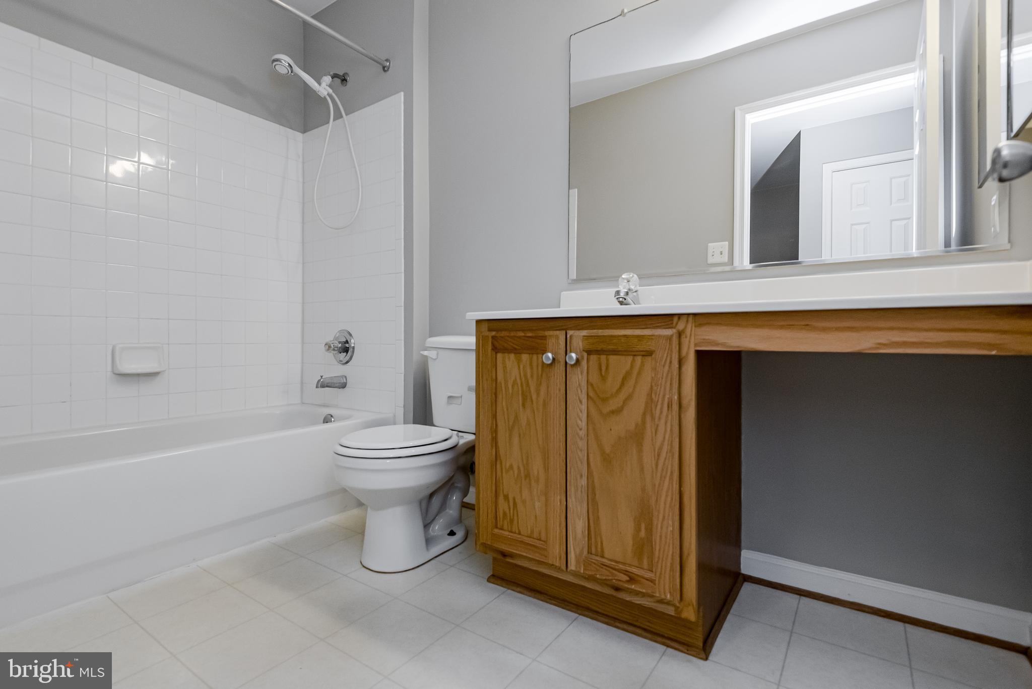 PINEY ORCHARD - Residential