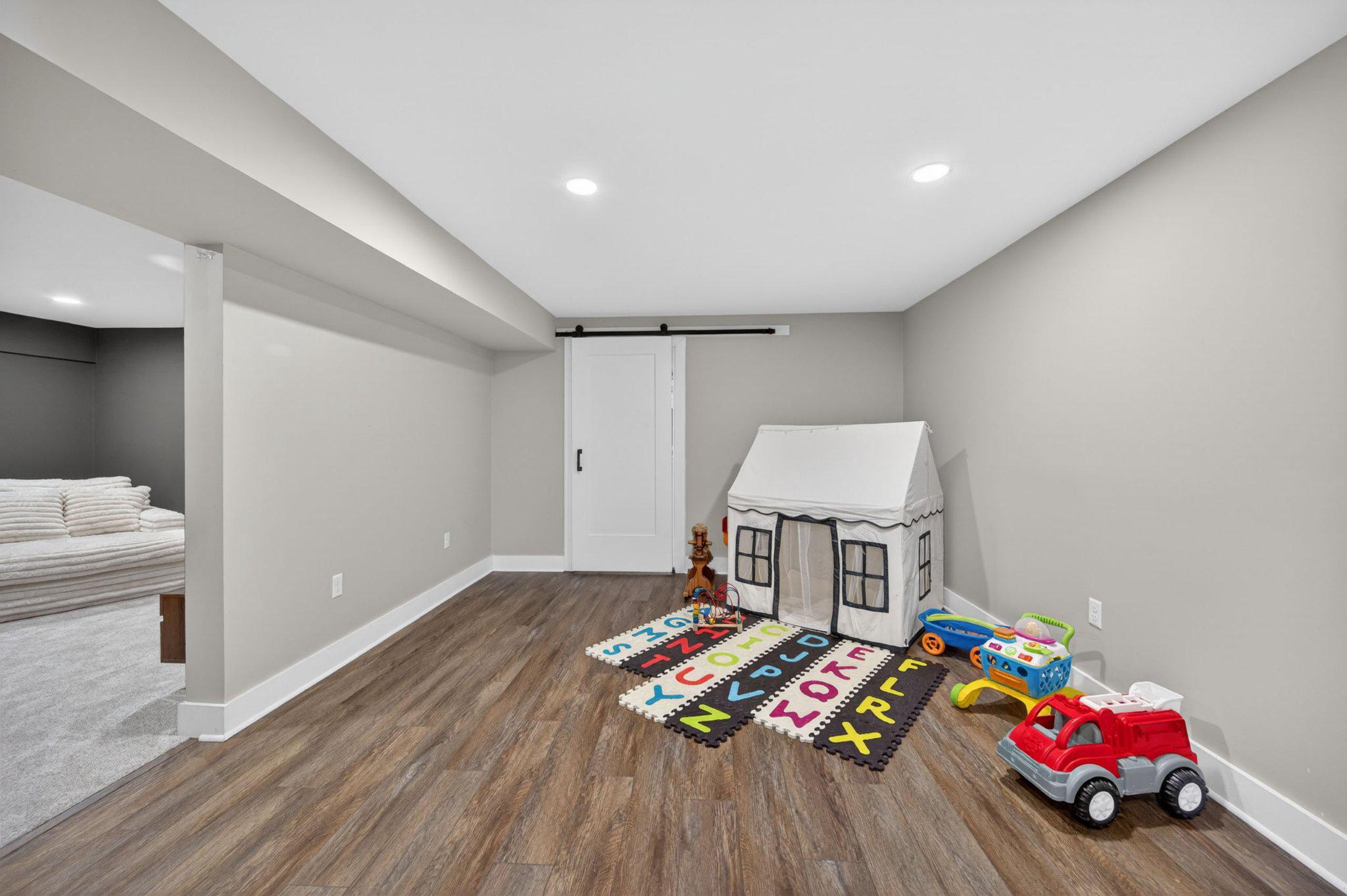 ROCK HILL ESTATES - Residential