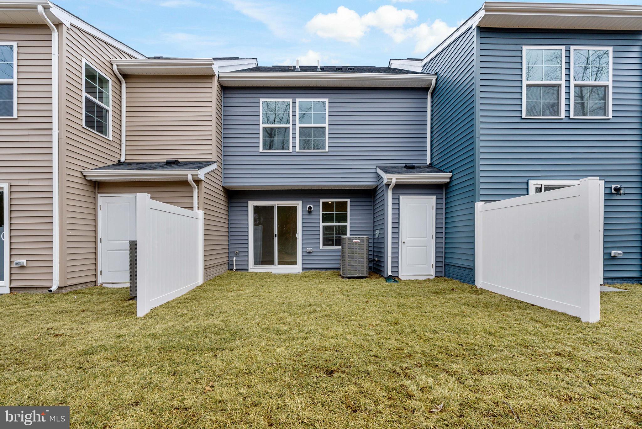 WHISPERING PINES - Residential