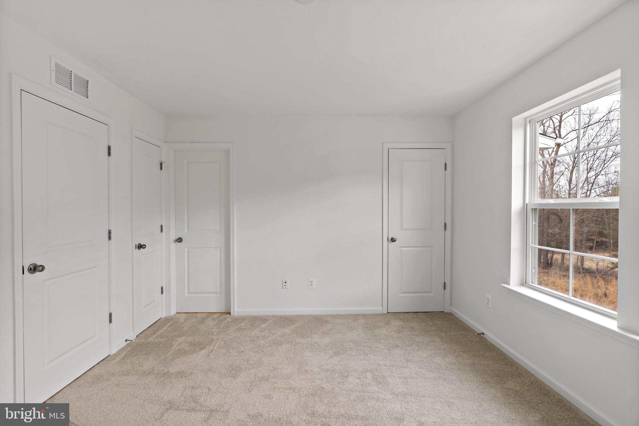 WHISPERING PINES - Residential