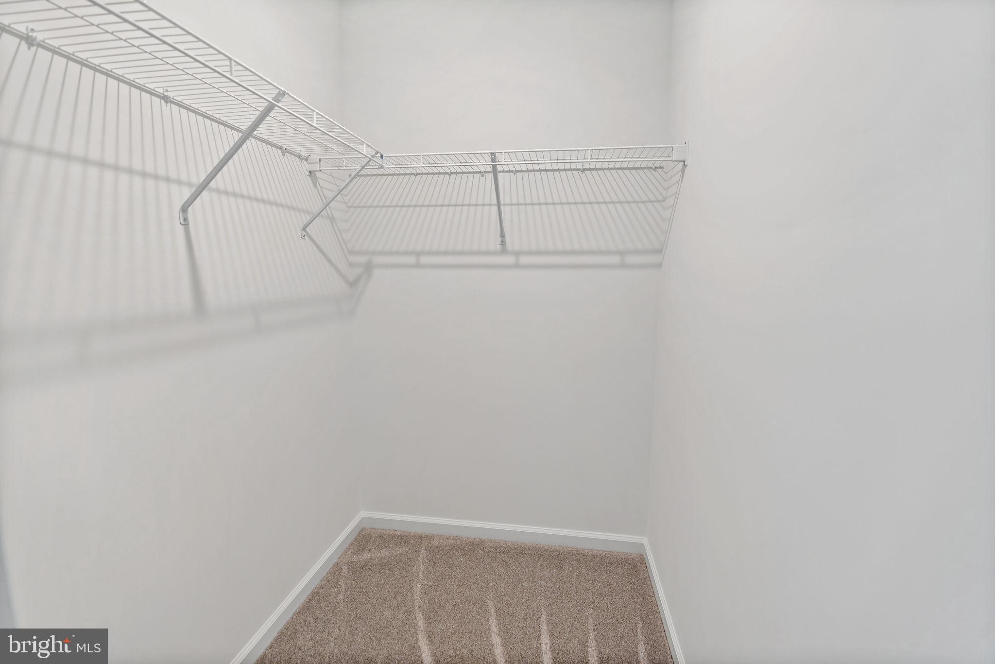 WHISPERING PINES - Residential