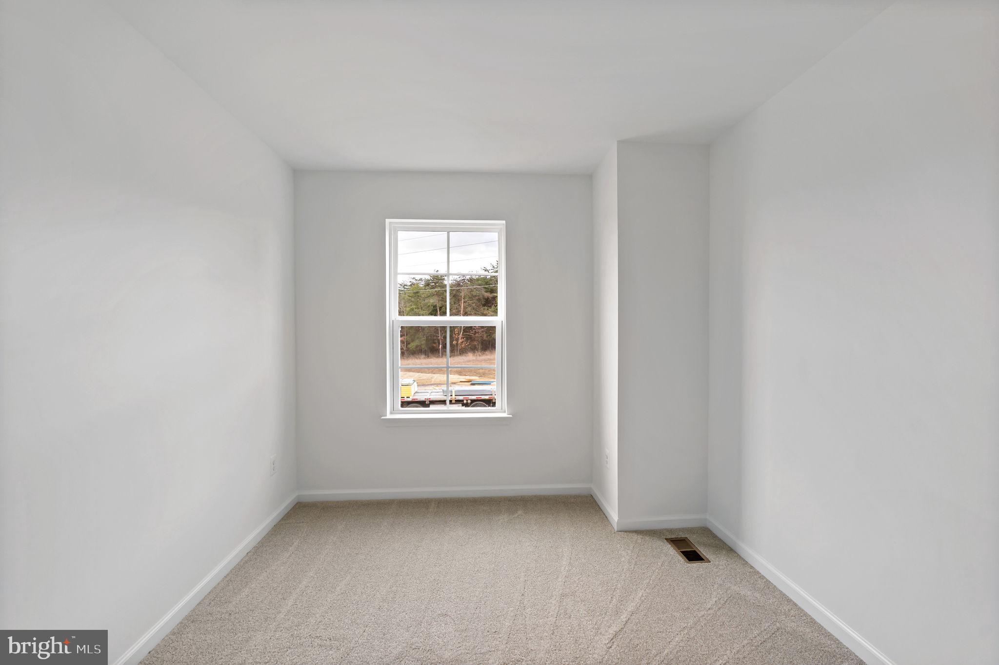 WHISPERING PINES - Residential