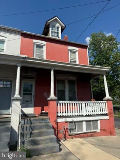 567 S CHRISTIAN STREET LANCASTER PA 17602
