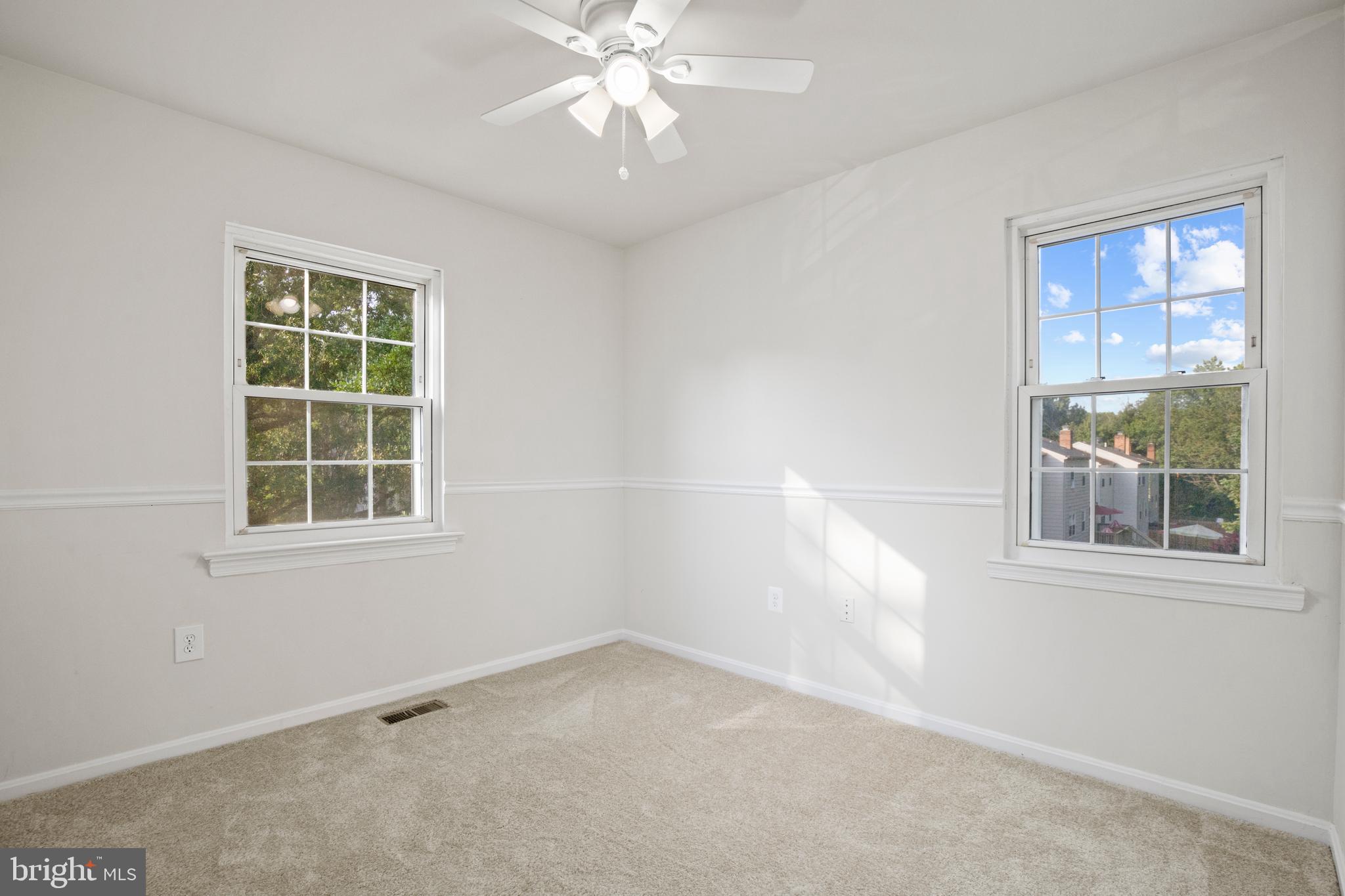 HERITAGE SQUARE - Residential