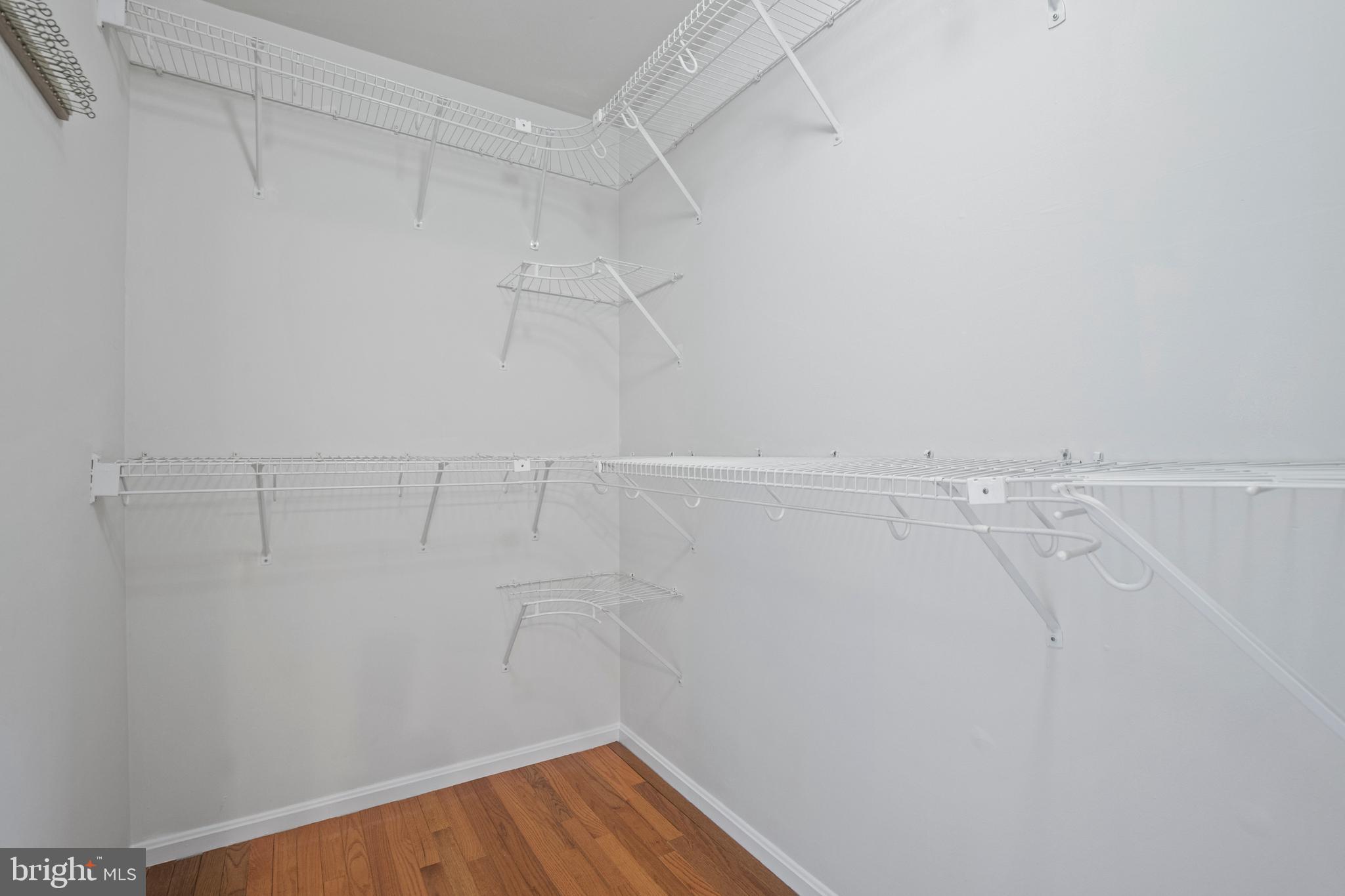 HERITAGE SQUARE - Residential