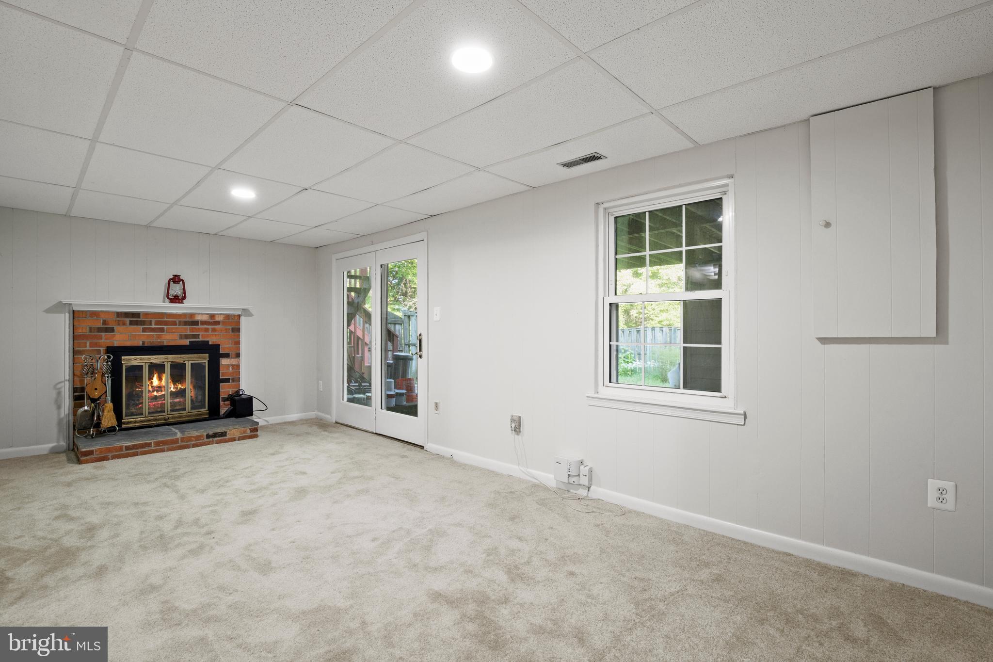 HERITAGE SQUARE - Residential