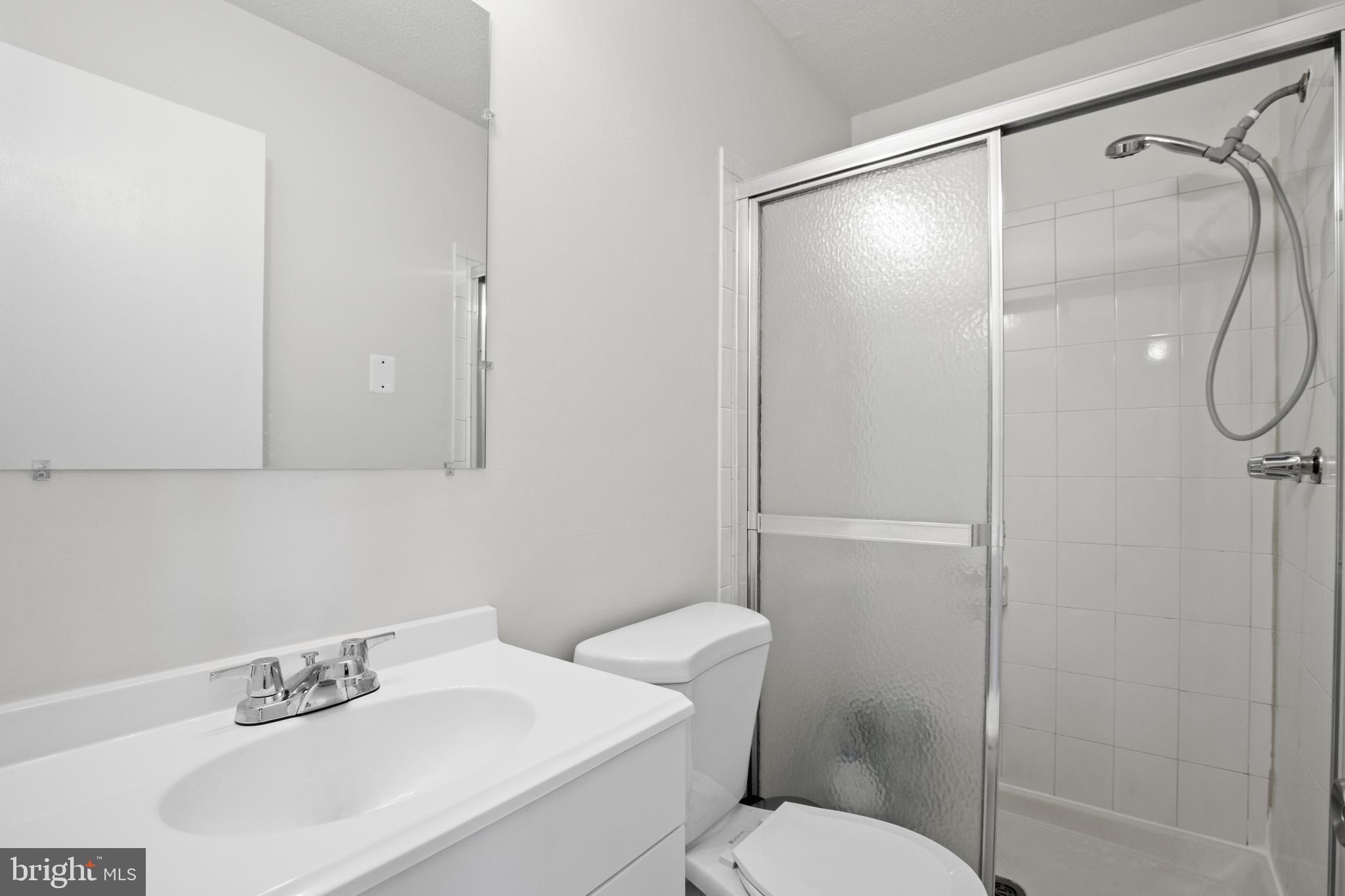 HERITAGE SQUARE - Residential