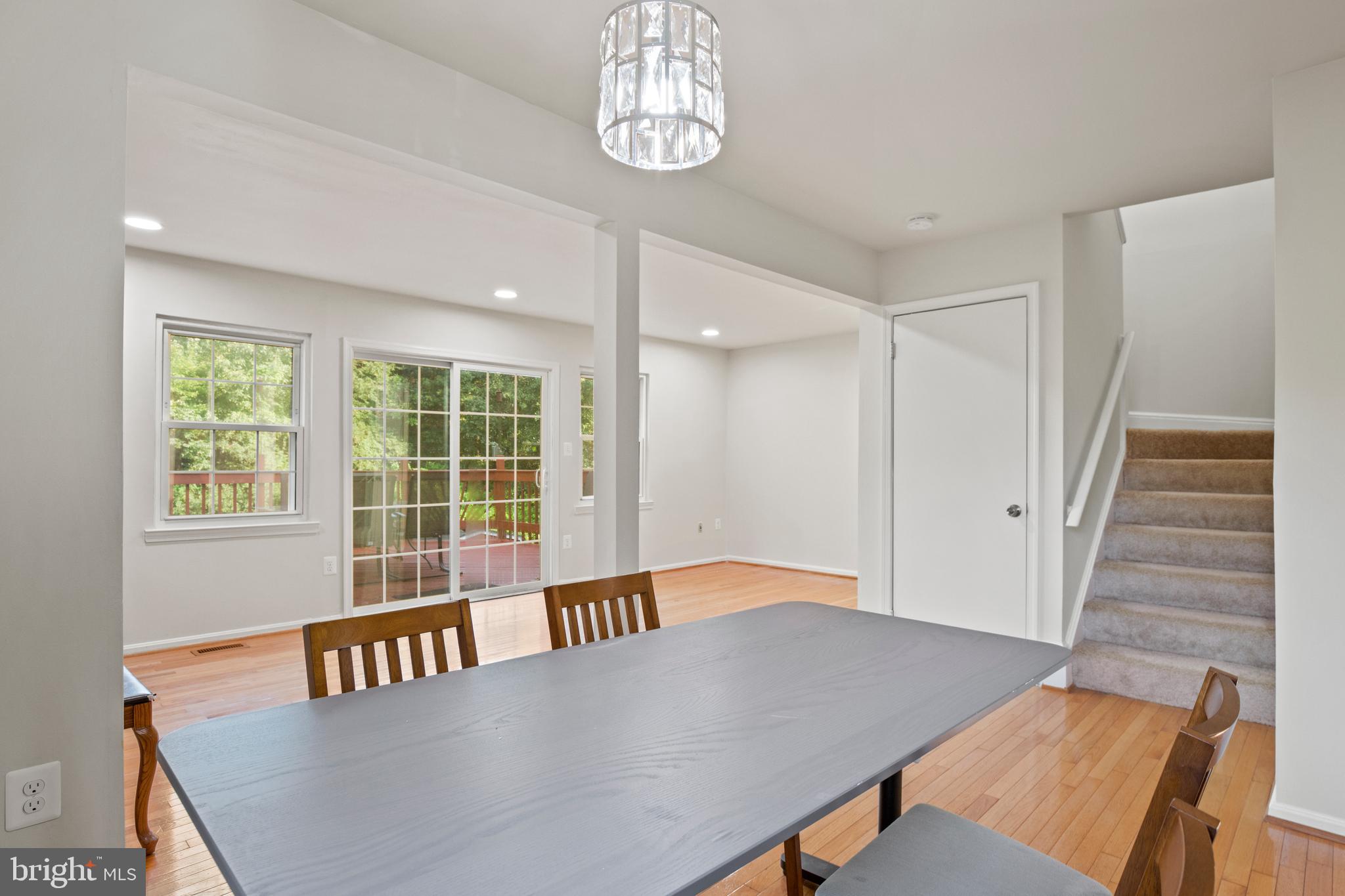 HERITAGE SQUARE - Residential