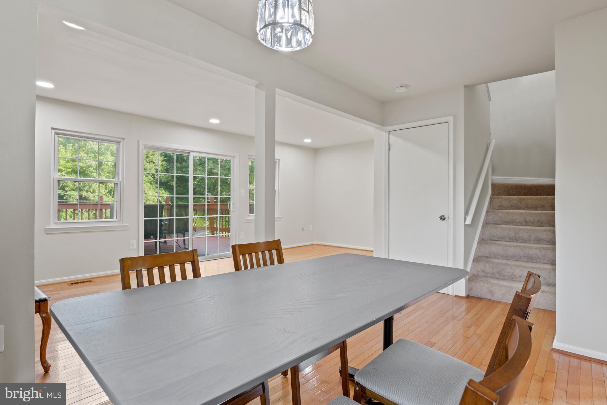 HERITAGE SQUARE - Residential