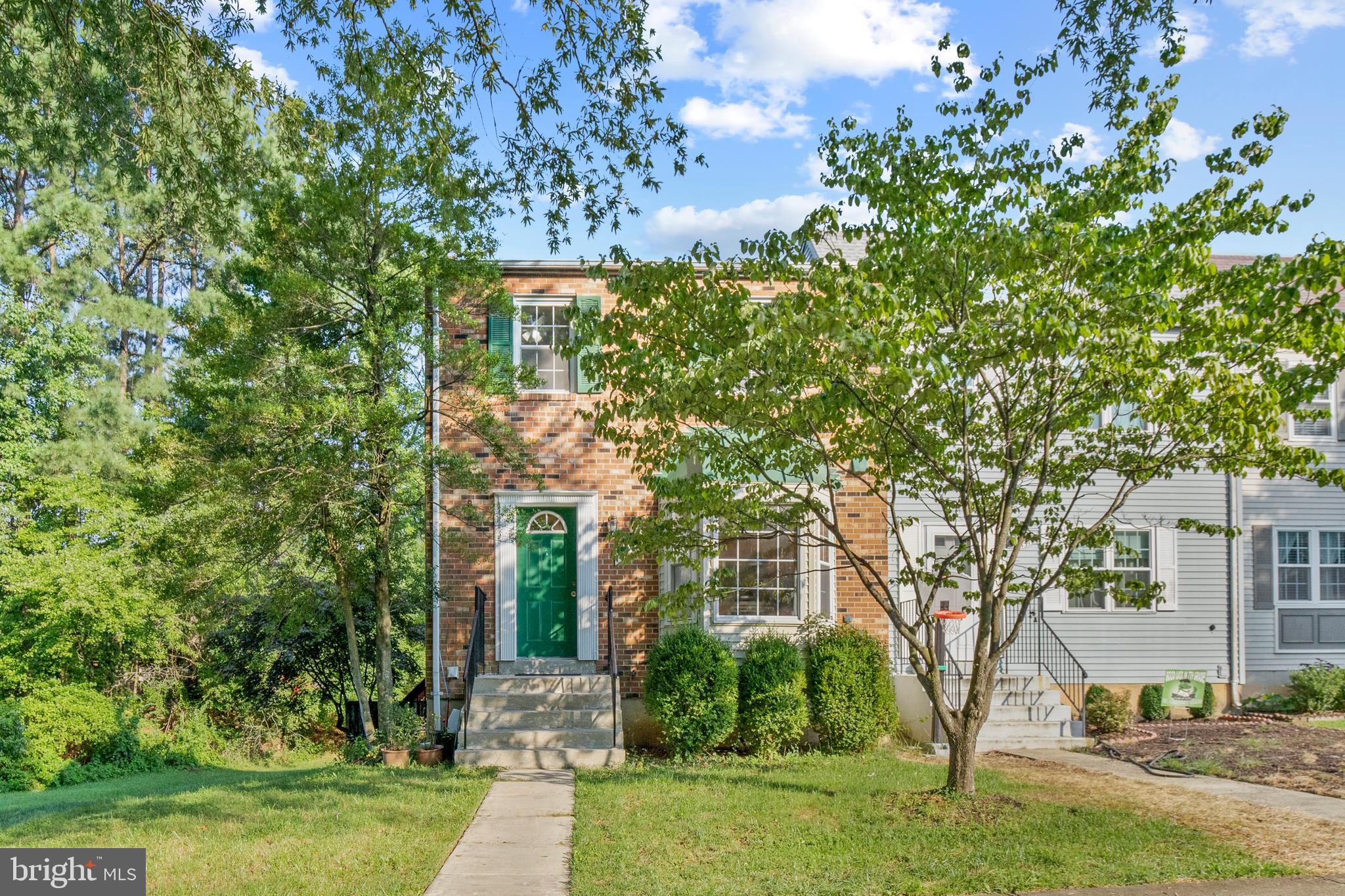 HERITAGE SQUARE - Residential