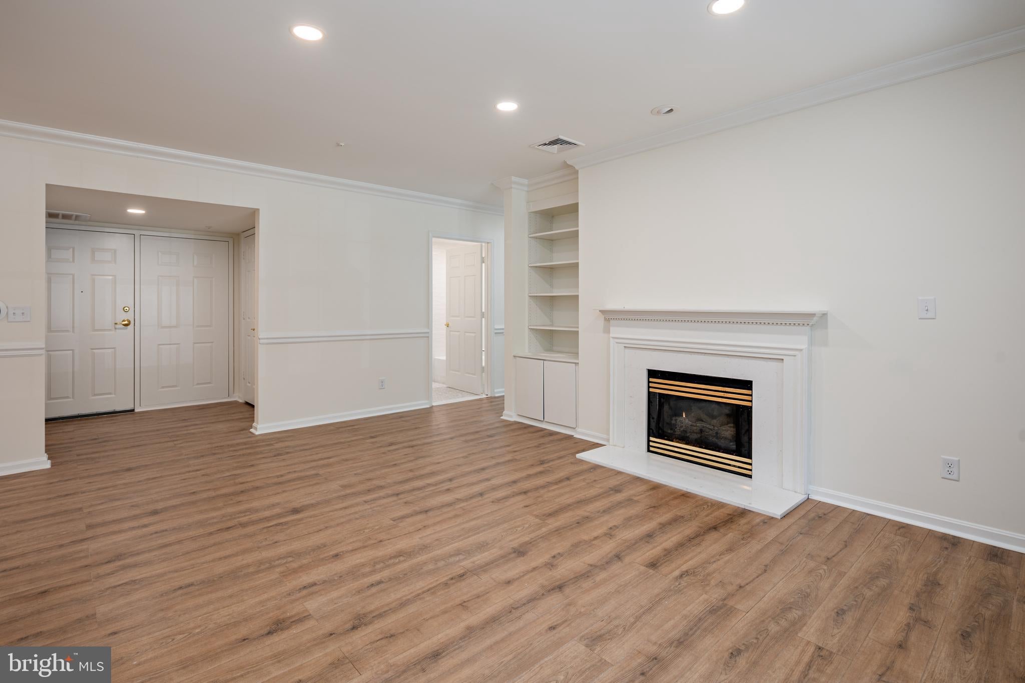 200 BELMONT FOREST COURT 101