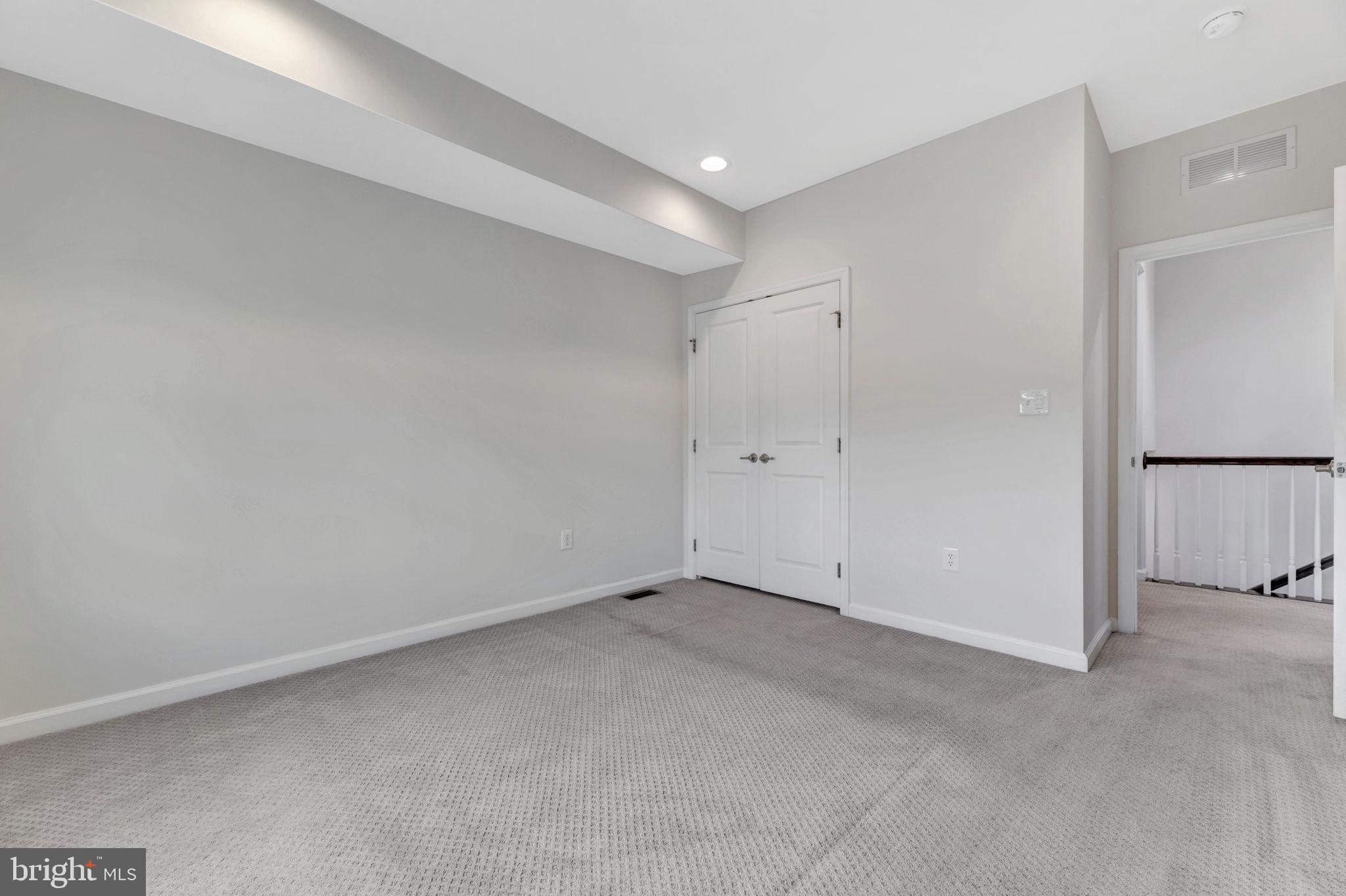 GREENBELT STATION - Residential