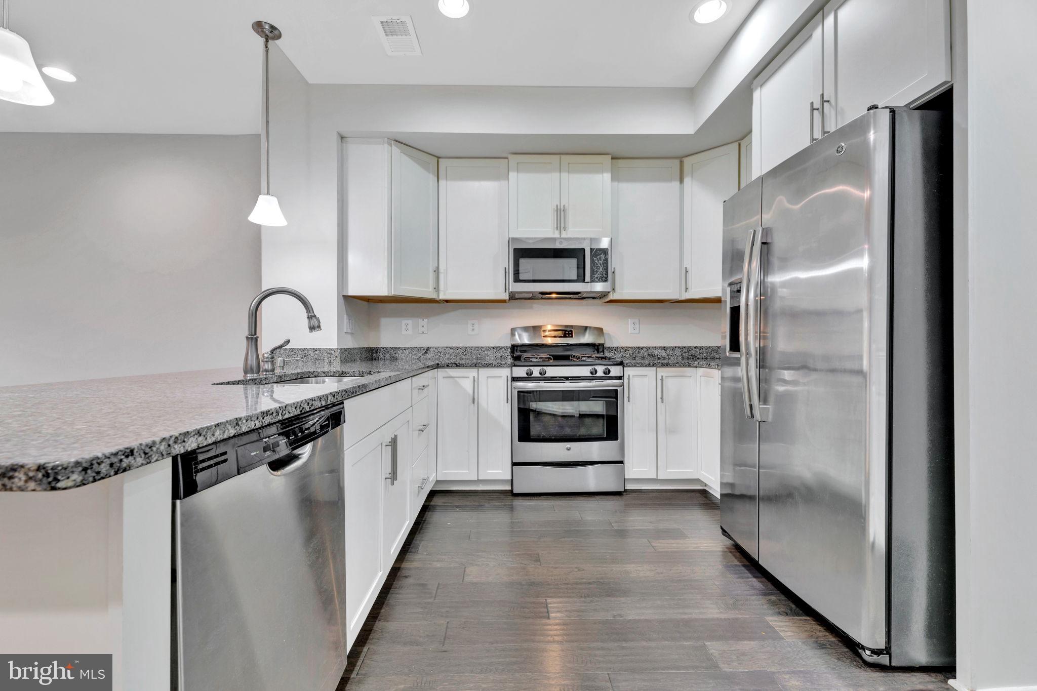 GREENBELT STATION - Residential