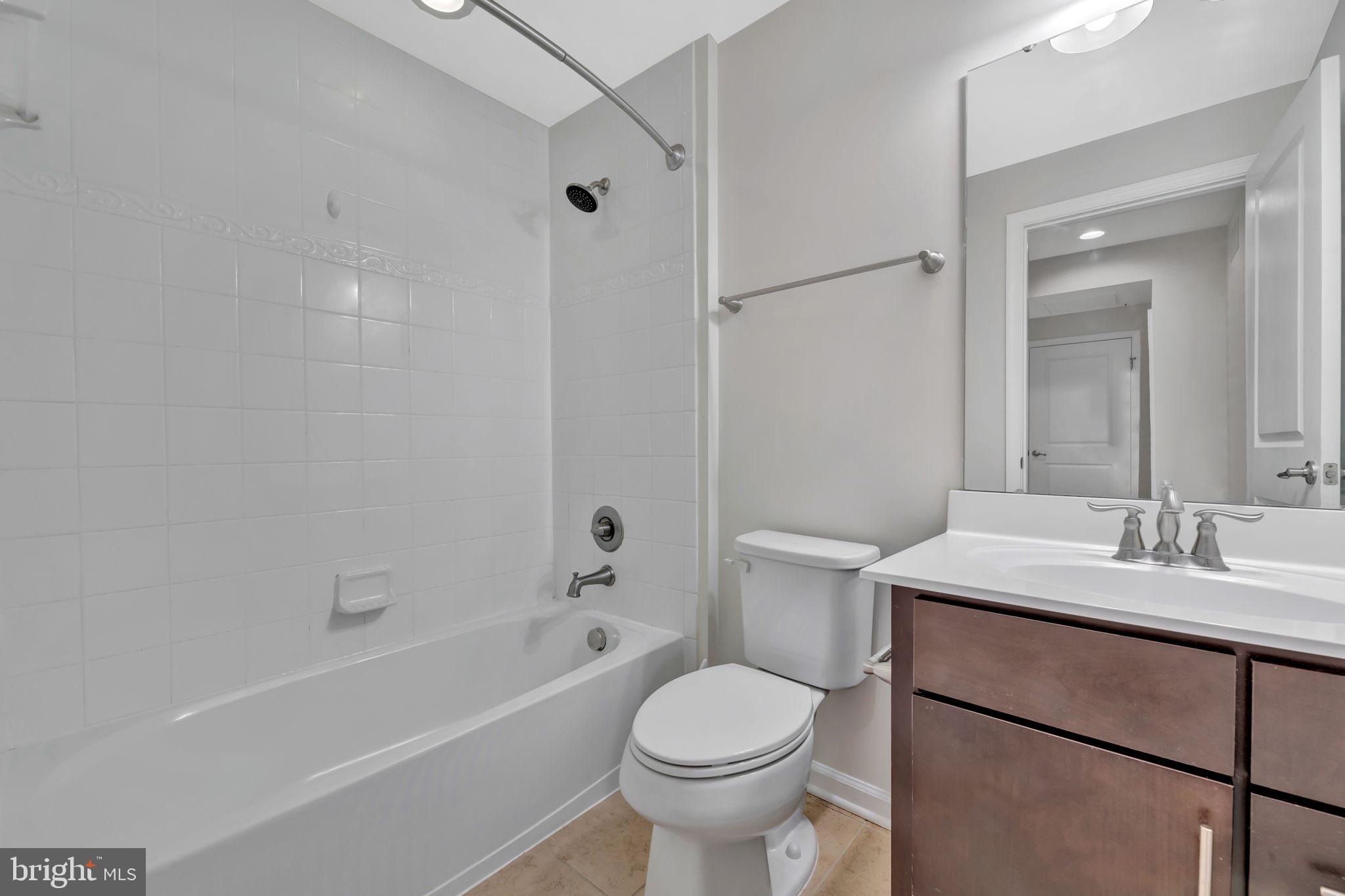 GREENBELT STATION - Residential