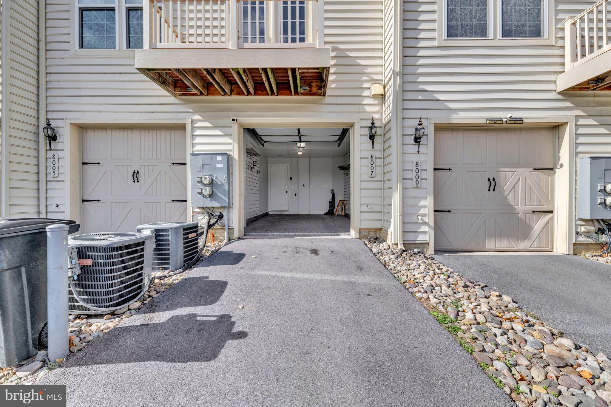 GREENBELT STATION - Residential