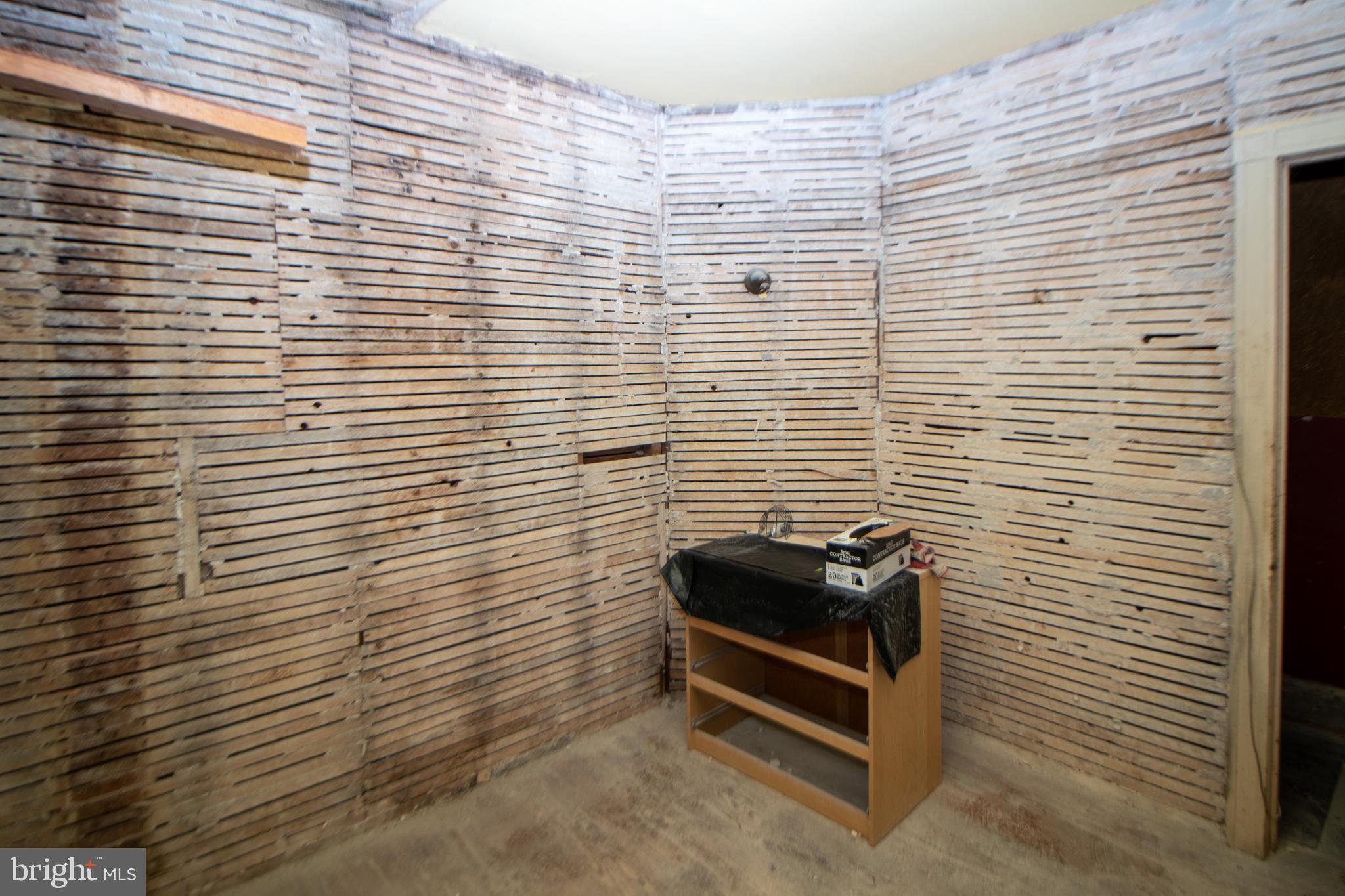 STRAWBERRY MANSION - Residential