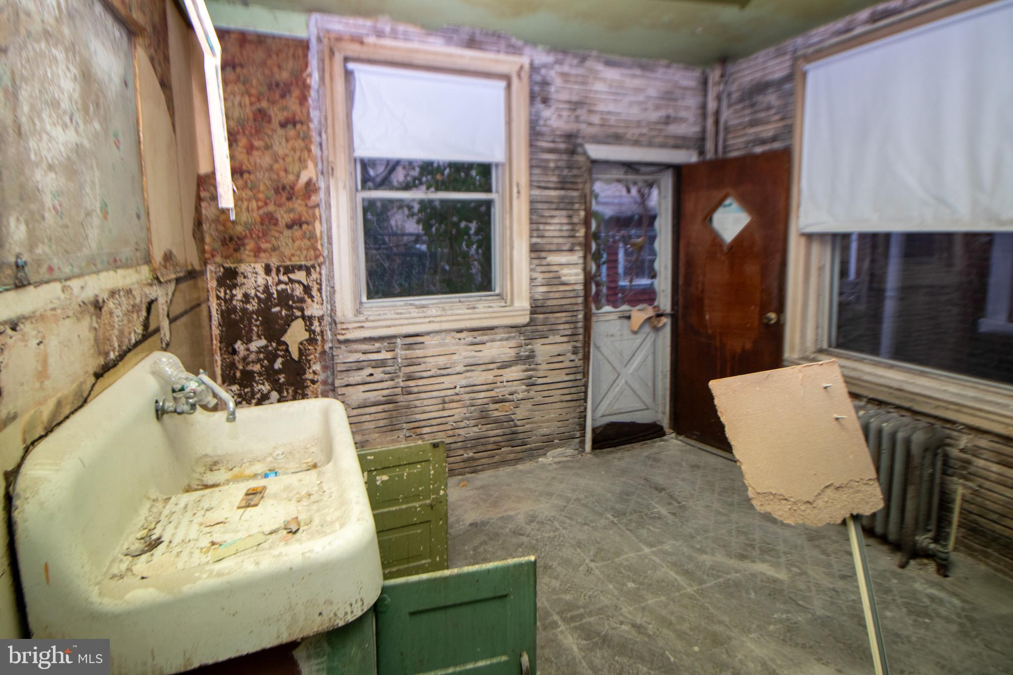 STRAWBERRY MANSION - Residential