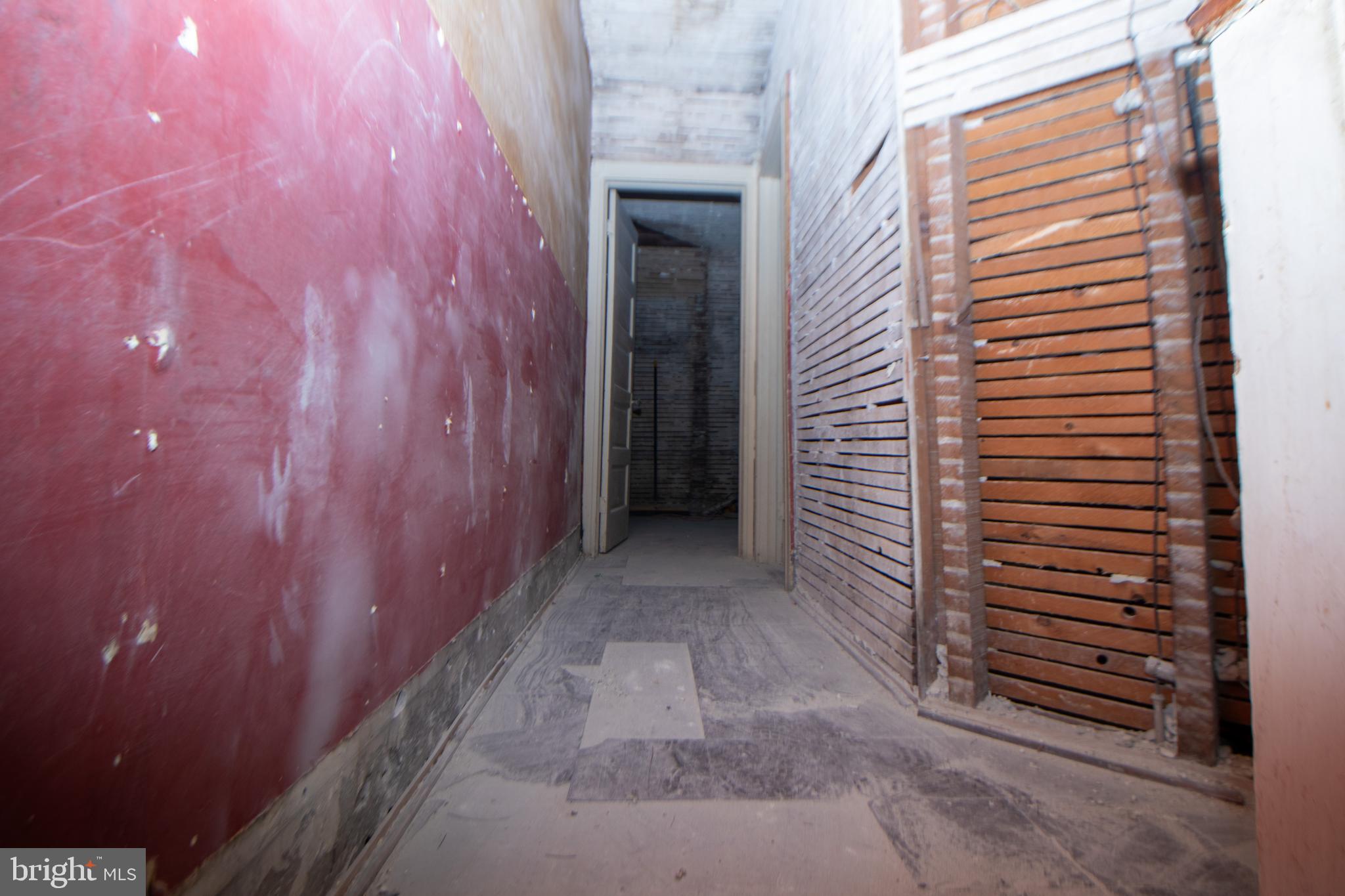 STRAWBERRY MANSION - Residential