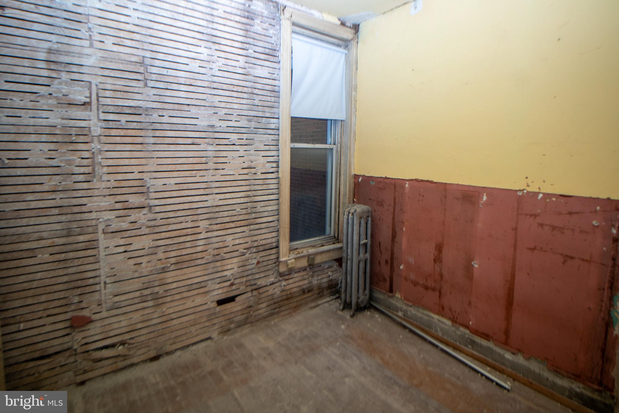 STRAWBERRY MANSION - Residential