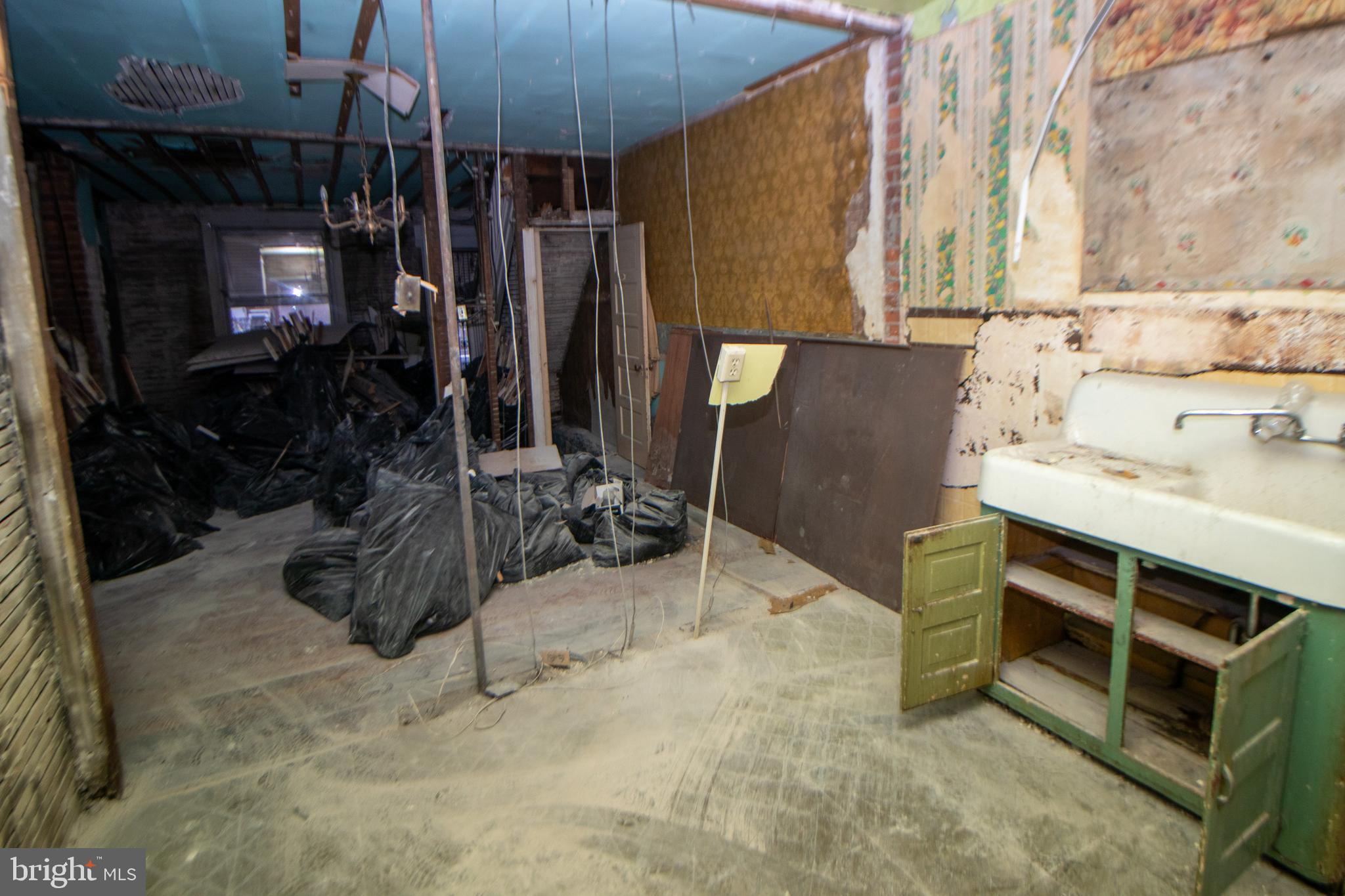 STRAWBERRY MANSION - Residential