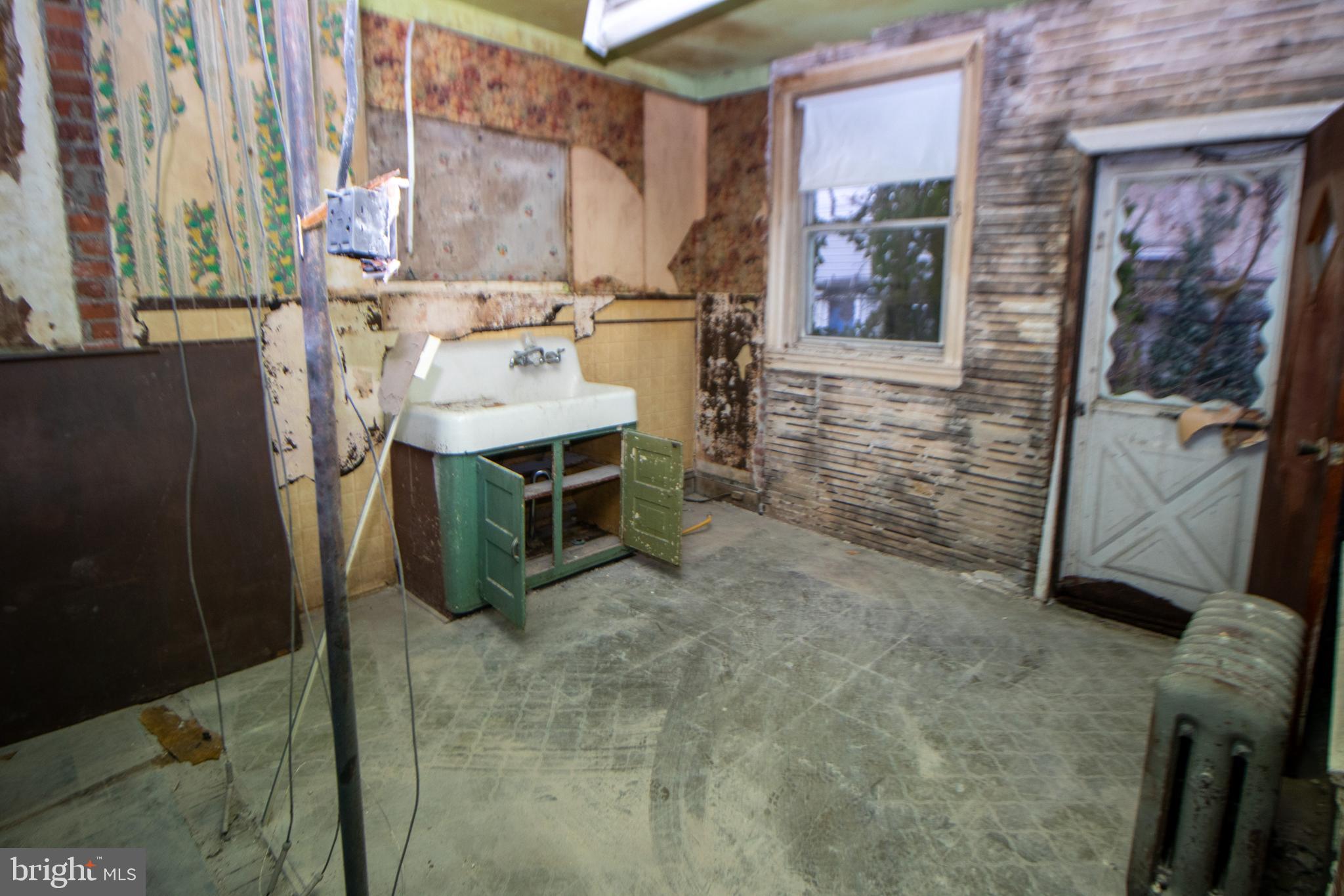 STRAWBERRY MANSION - Residential