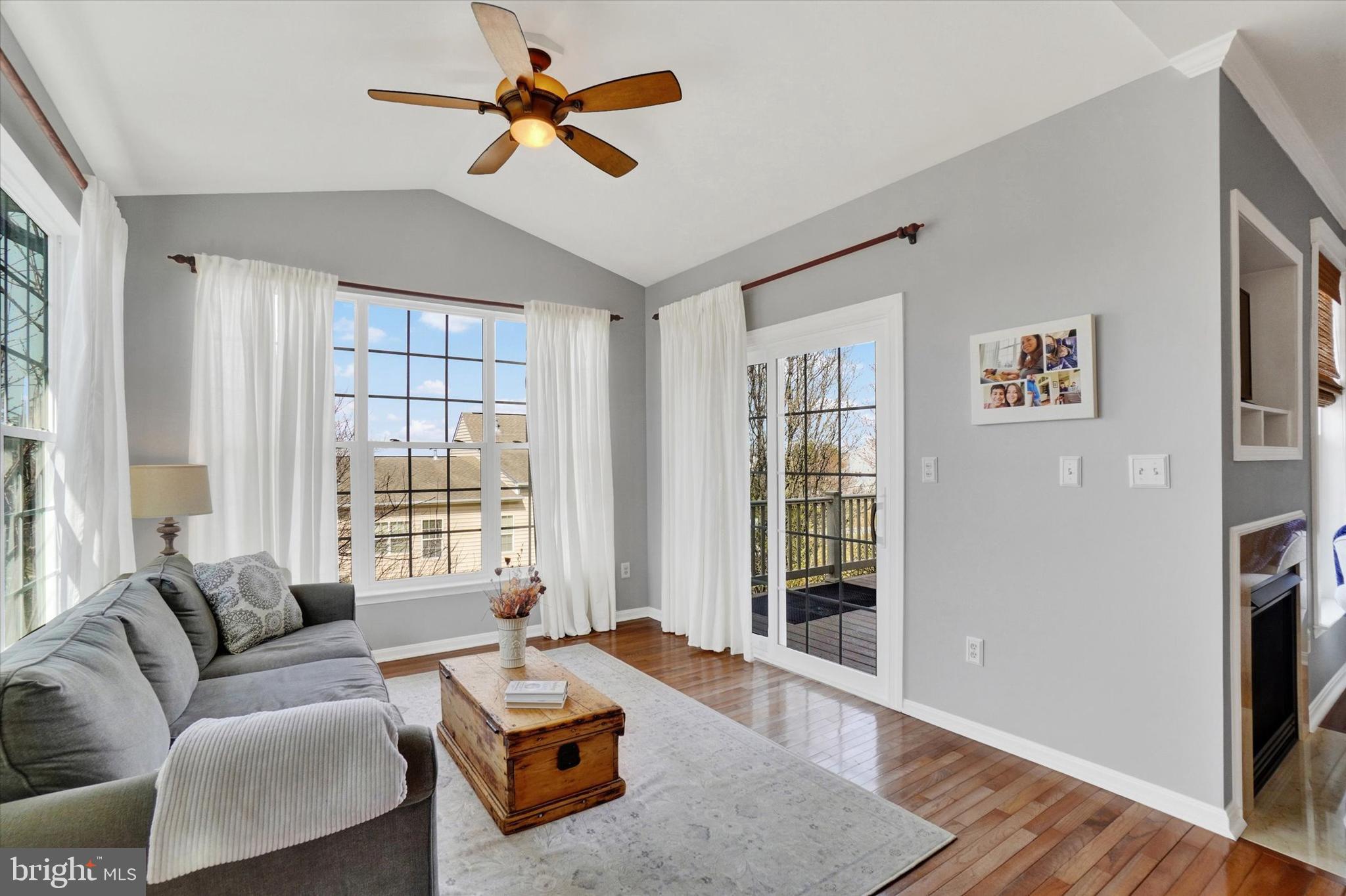 LOGANS RESERVE - Residential