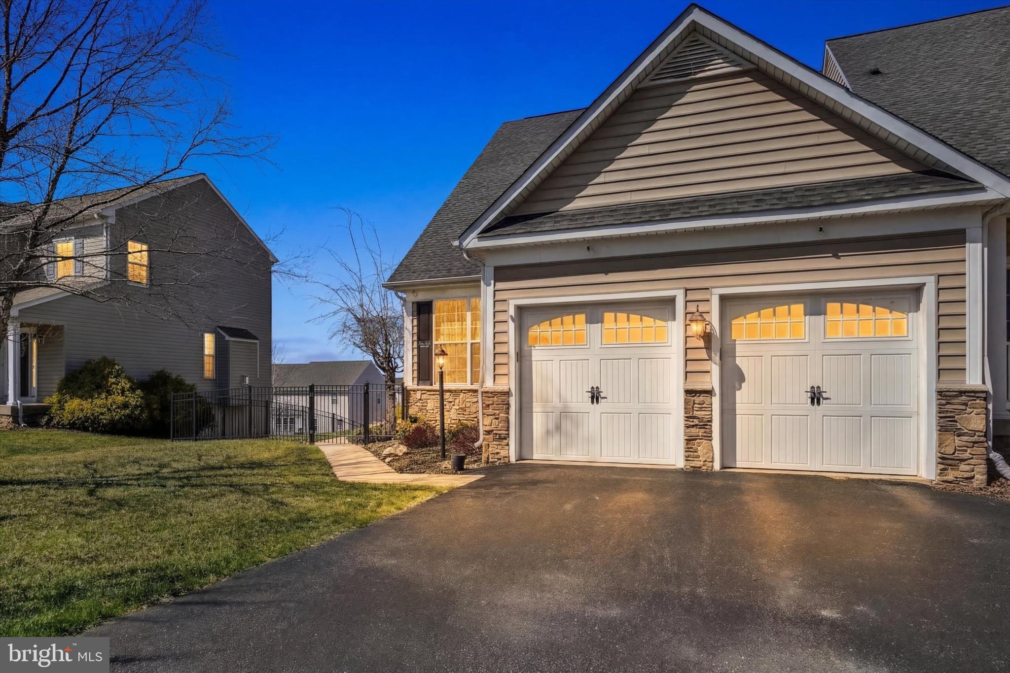 LOGANS RESERVE - Residential