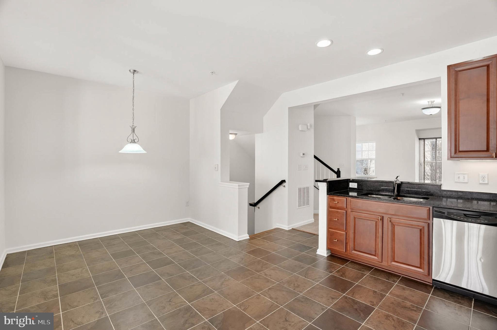 BELMONT STATION - Residential