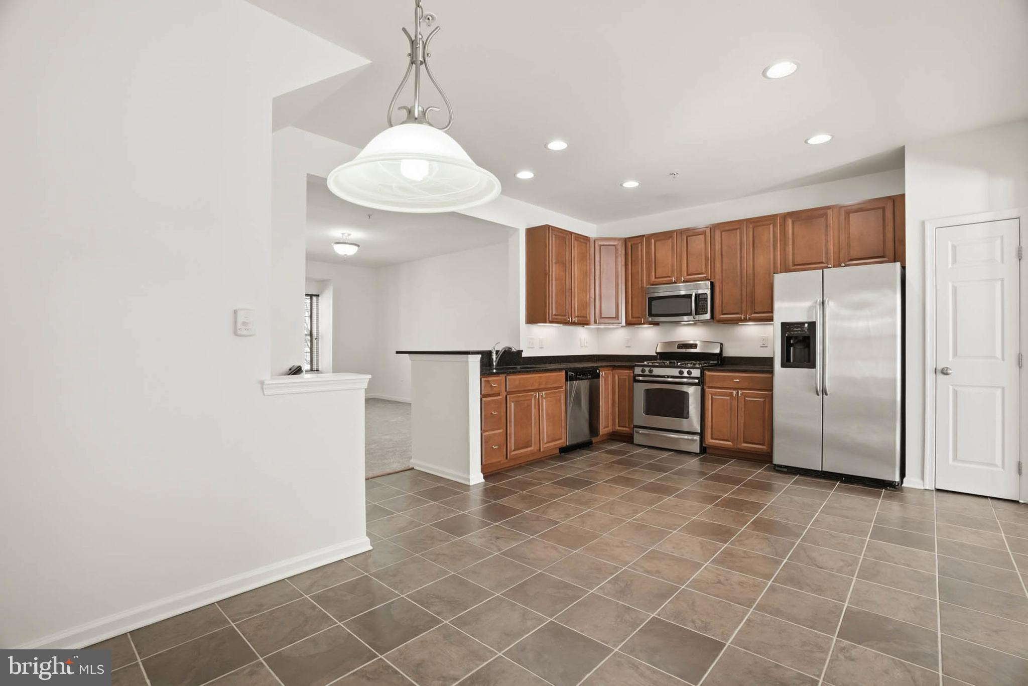 BELMONT STATION - Residential