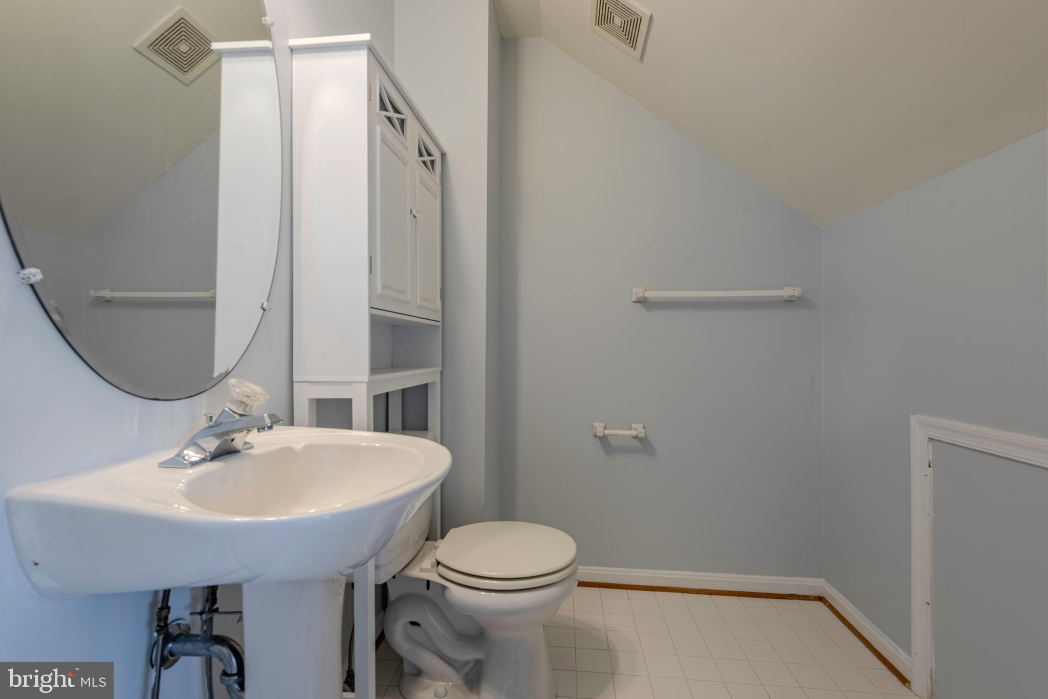 WATERS EDGE AT WOODS LANDING - Residential Lease