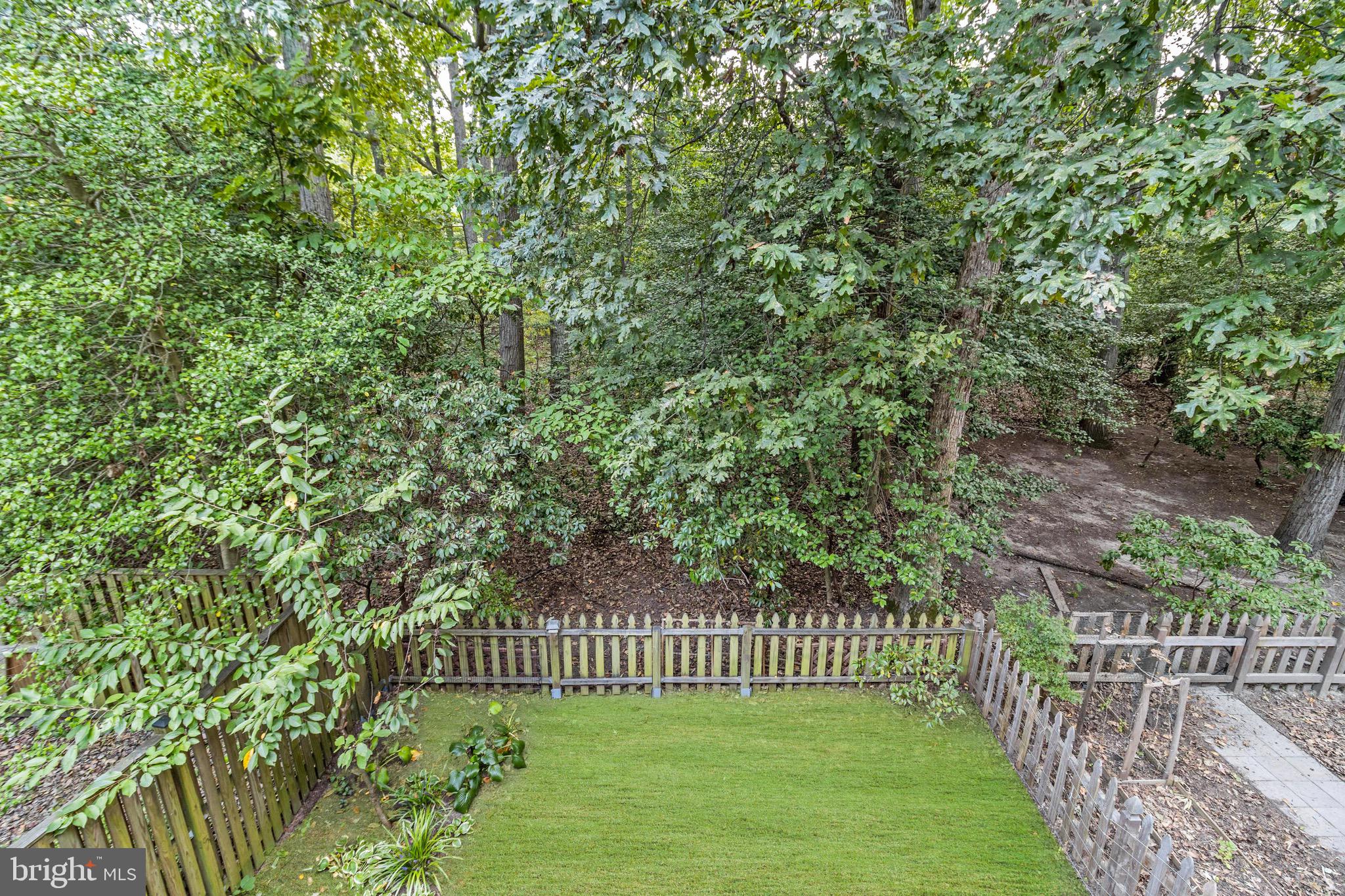 WATERS EDGE AT WOODS LANDING - Residential Lease