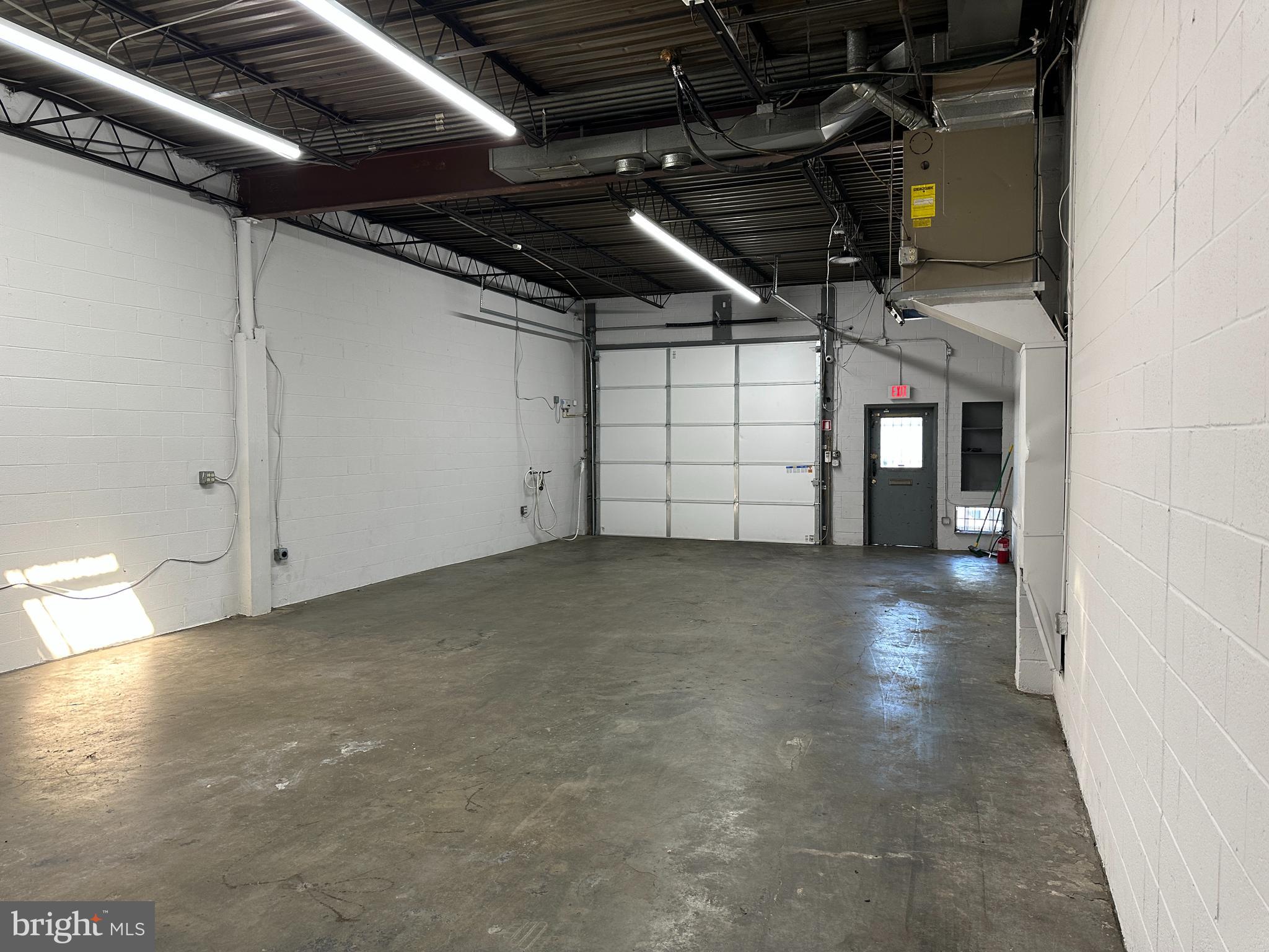 RITCHIE - Commercial Lease