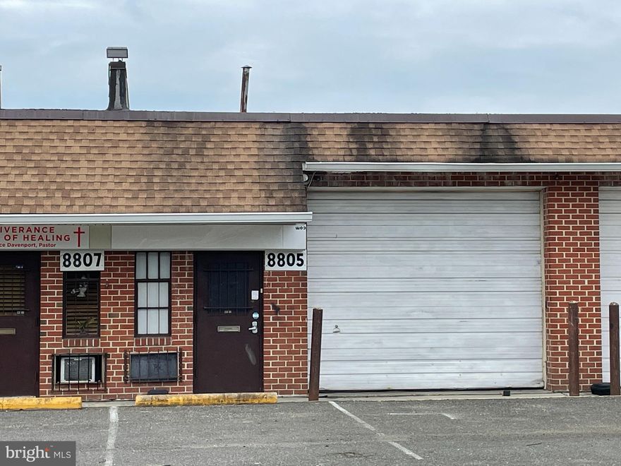 Almost 1500 SF Flex Condo in Capitol Heights available for lease.    
Supports a variety of types of small businesses
Tenant to pay Condo Fee and Property Taxes
Condo Fee is $164/Month
Estimated Annual Property Taxes - $2354
No showings without an appointment.
Property is vacant, and to be leased as is.
HVAC status is unknown

Automotive and Churches not allowed by condo association