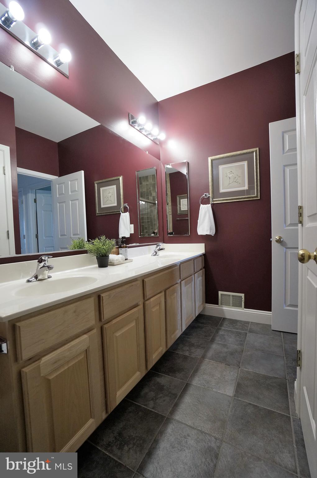 TRAILS AT WOODLOT - Residential