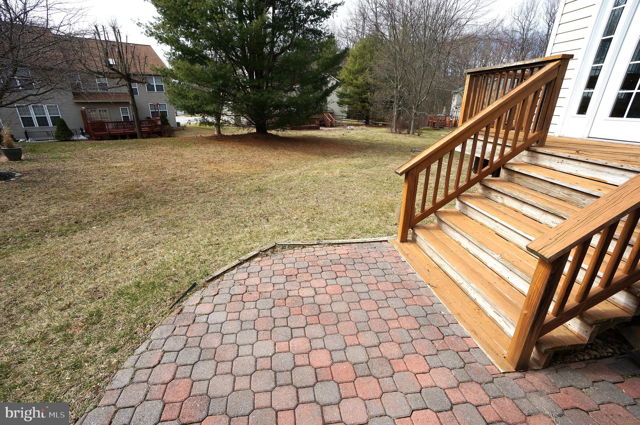 TRAILS AT WOODLOT - Residential