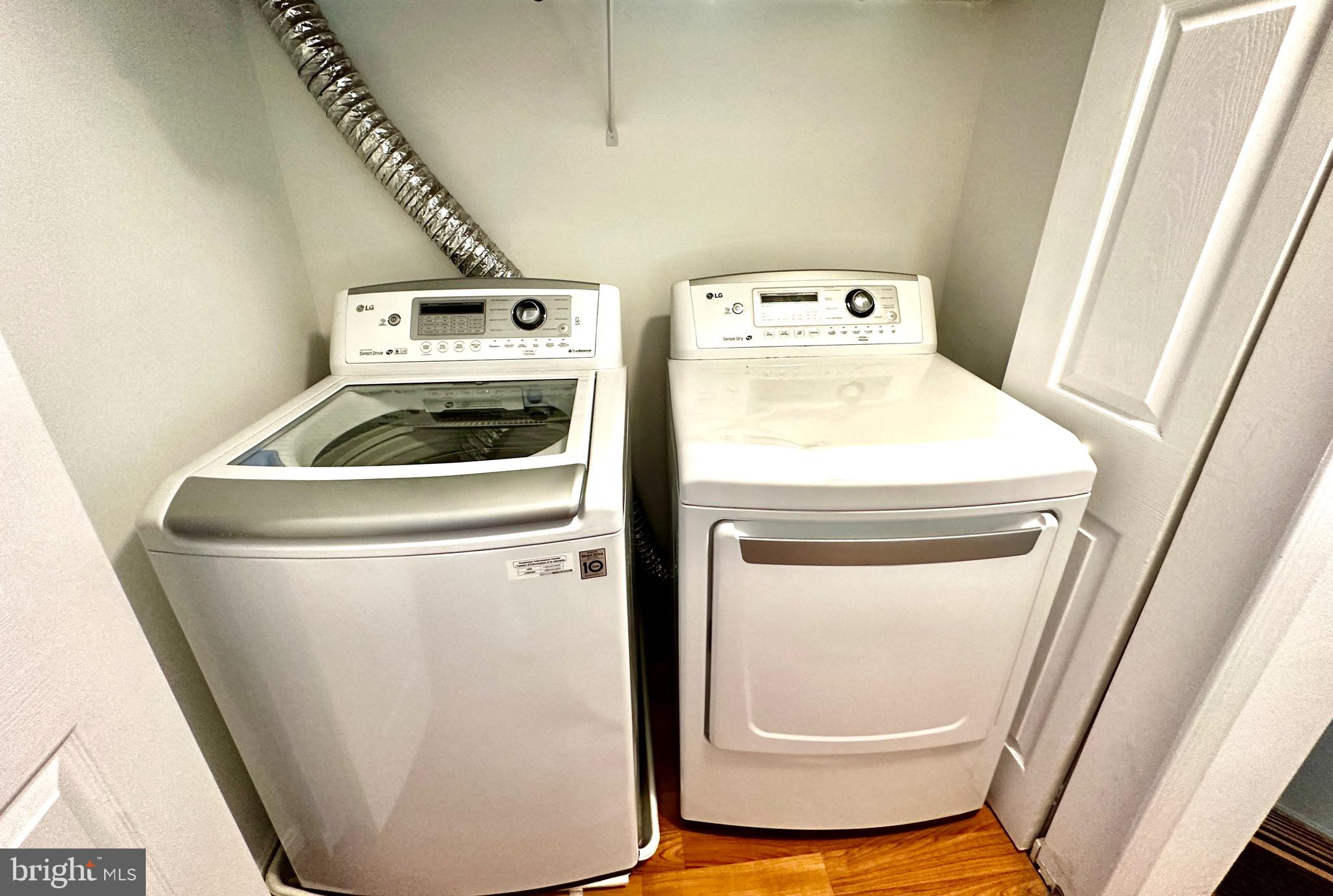 FOUNDERS WALK - Residential Lease