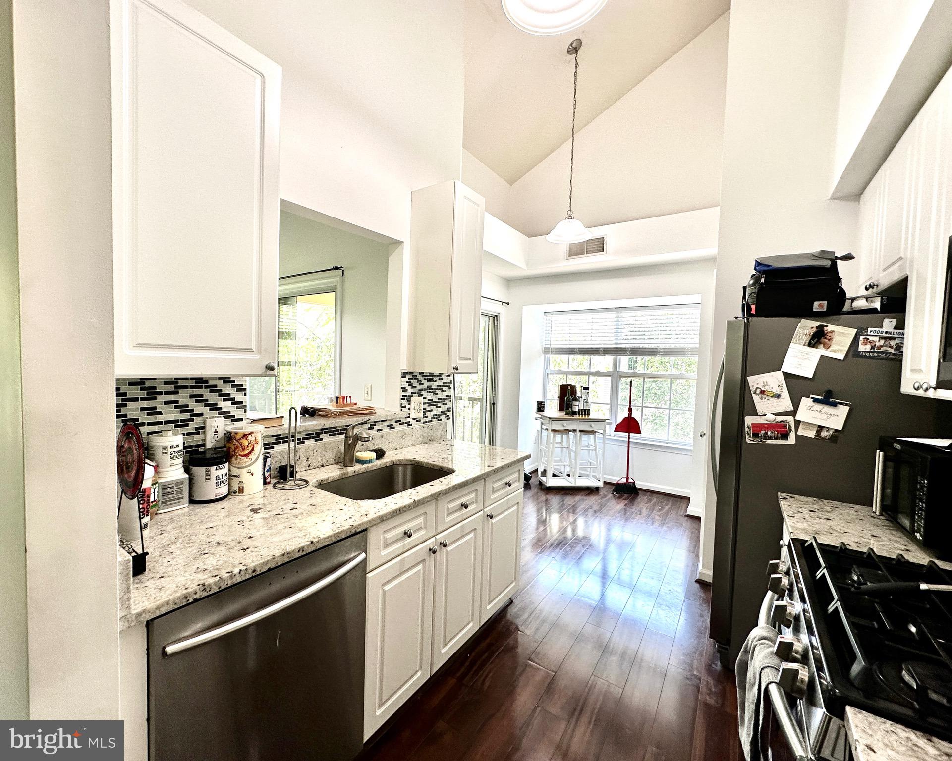 FOUNDERS WALK - Residential Lease