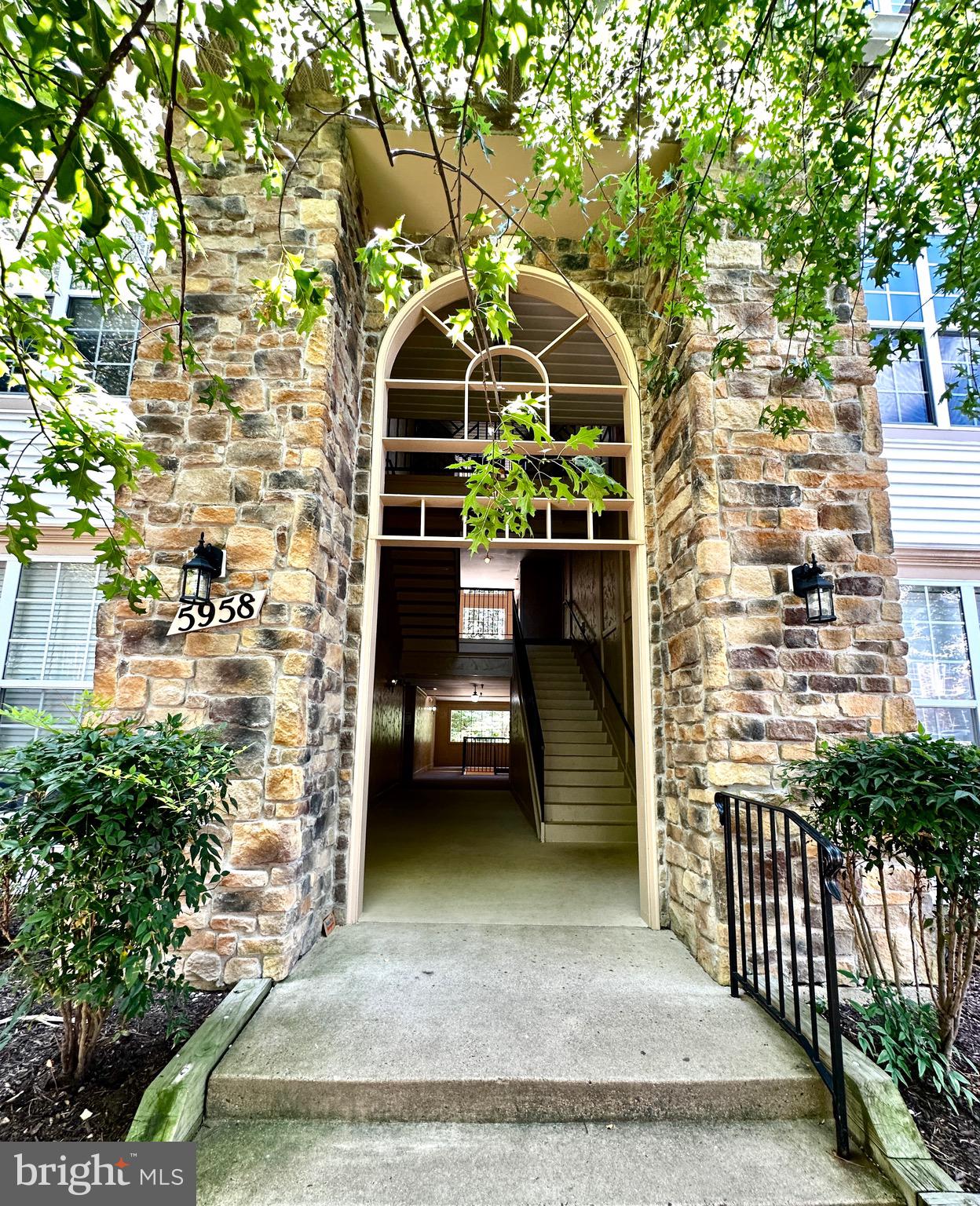 FOUNDERS WALK - Residential Lease