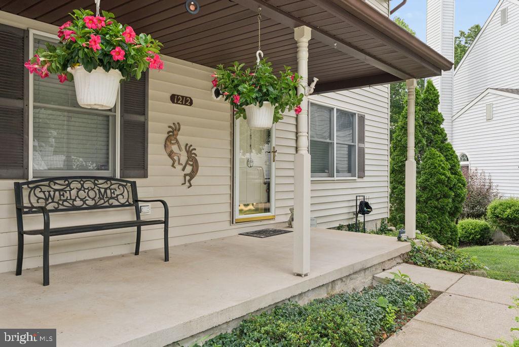 1212 TRILLIUM COURT